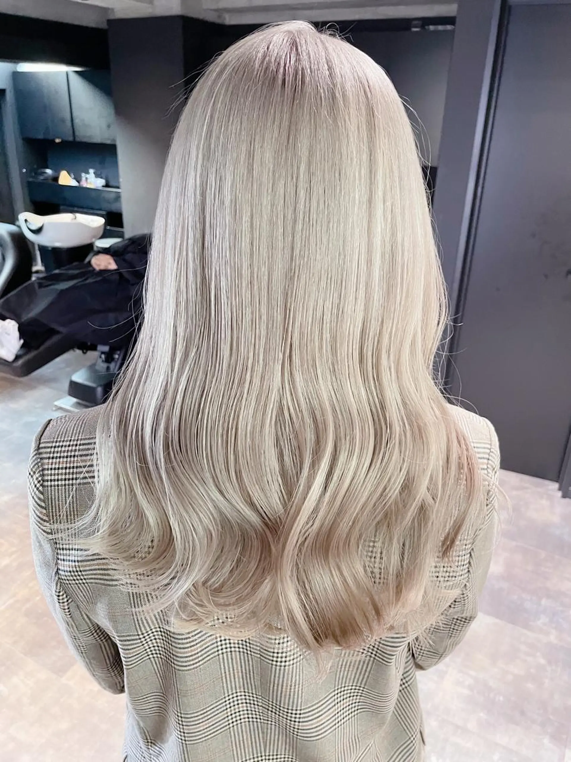 ロング カラー ブロンド ホワイトブロンド ヘアカラー トリートメント MiL所属・✨ハイトーン✨ 濱田知孝のヘアスタイル