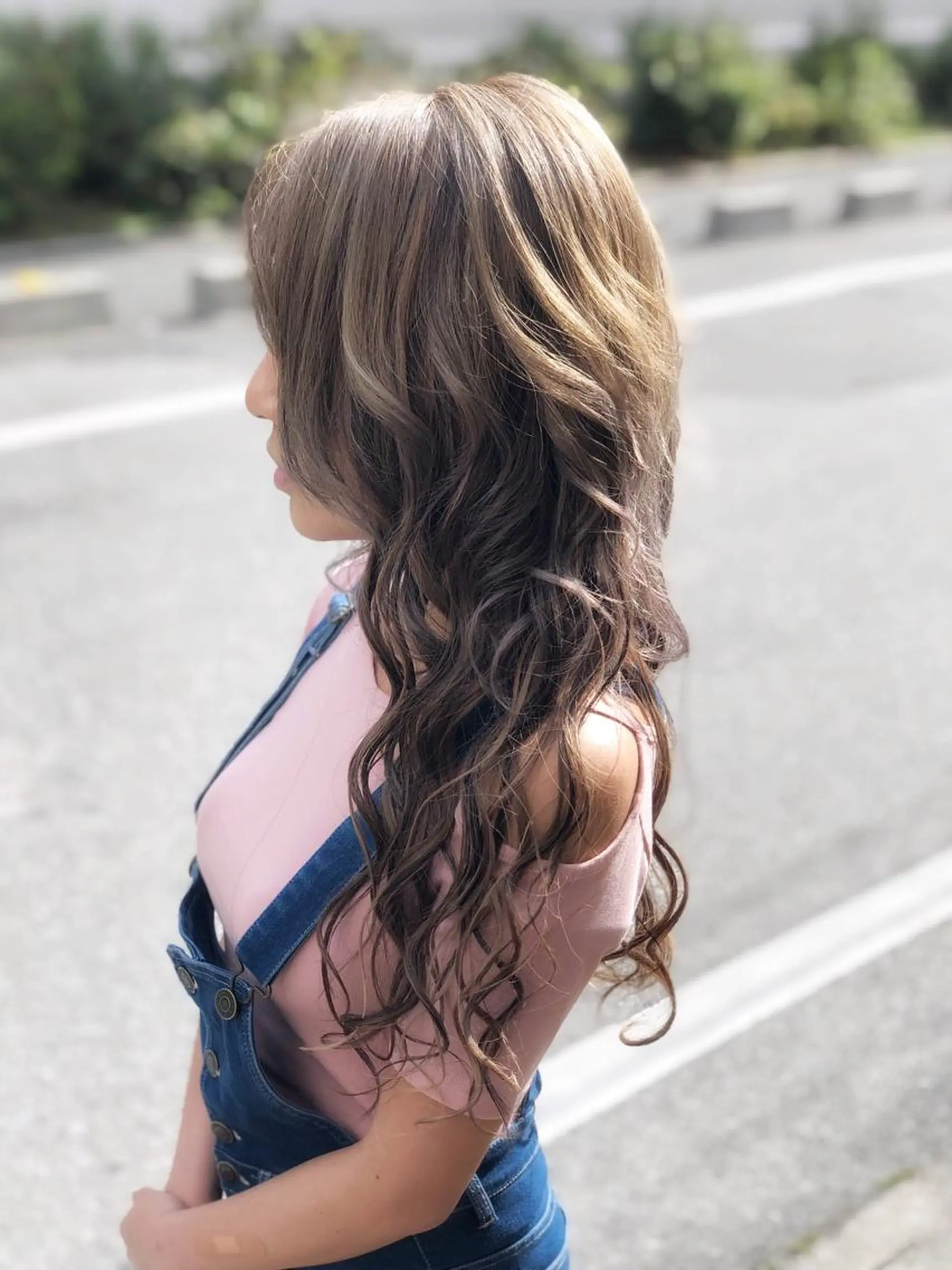 セミロング ヘアカラー エクステ LOCO Ko-kiのヘアスタイル