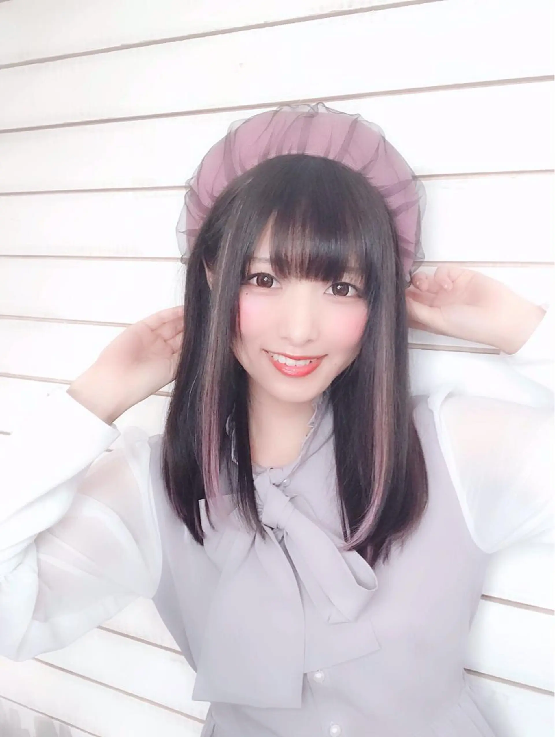 ミディアム カラー シールエクステ グレージュ ハイライトカラー ピンクカラー エクステ 韓国カラーエクステ 👑代表渡部雅己👑のヘアスタイル