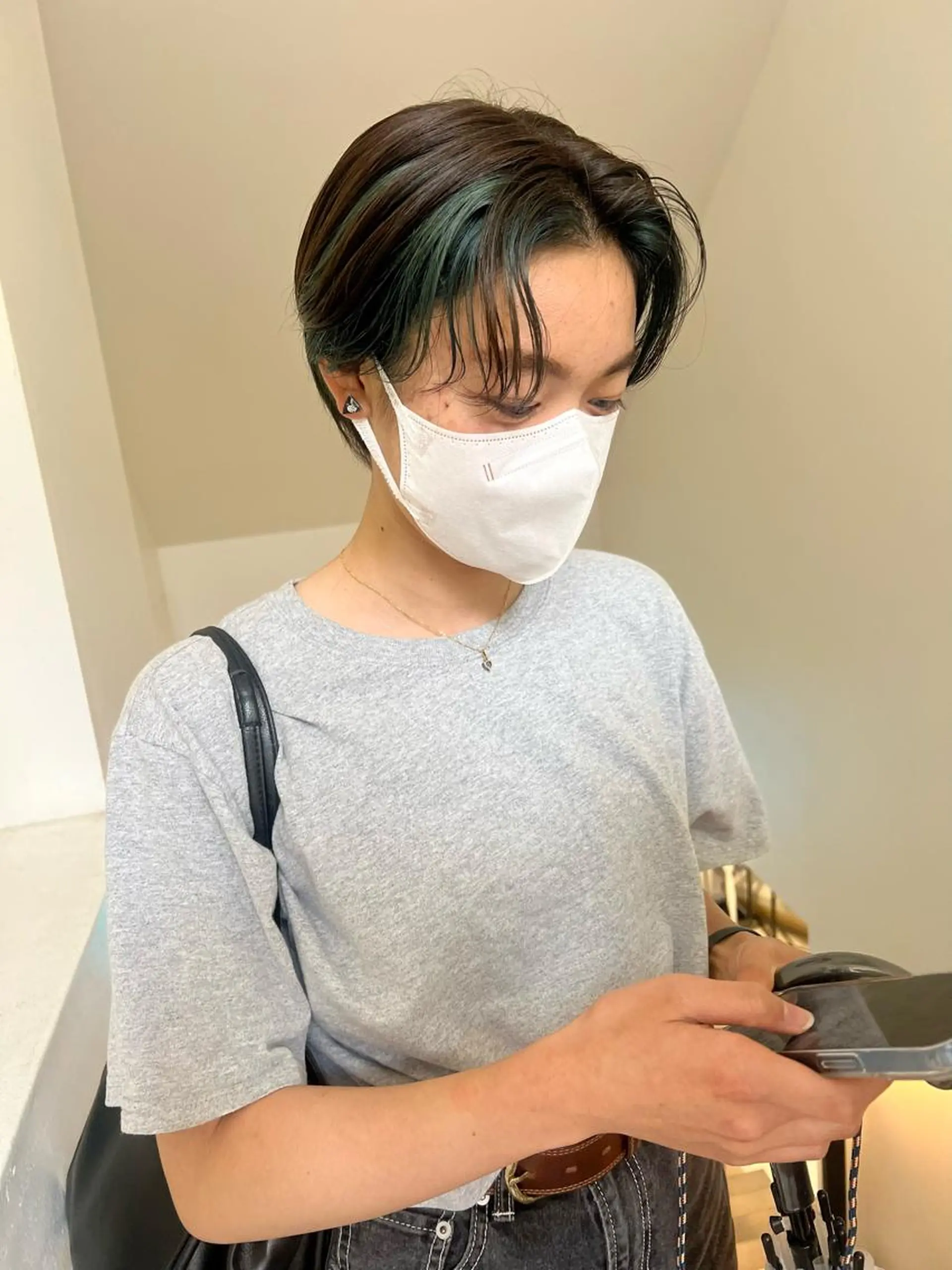 ショート カラー 顔周りカット/透明感 カラー✂️MEIのヘアスタイル
