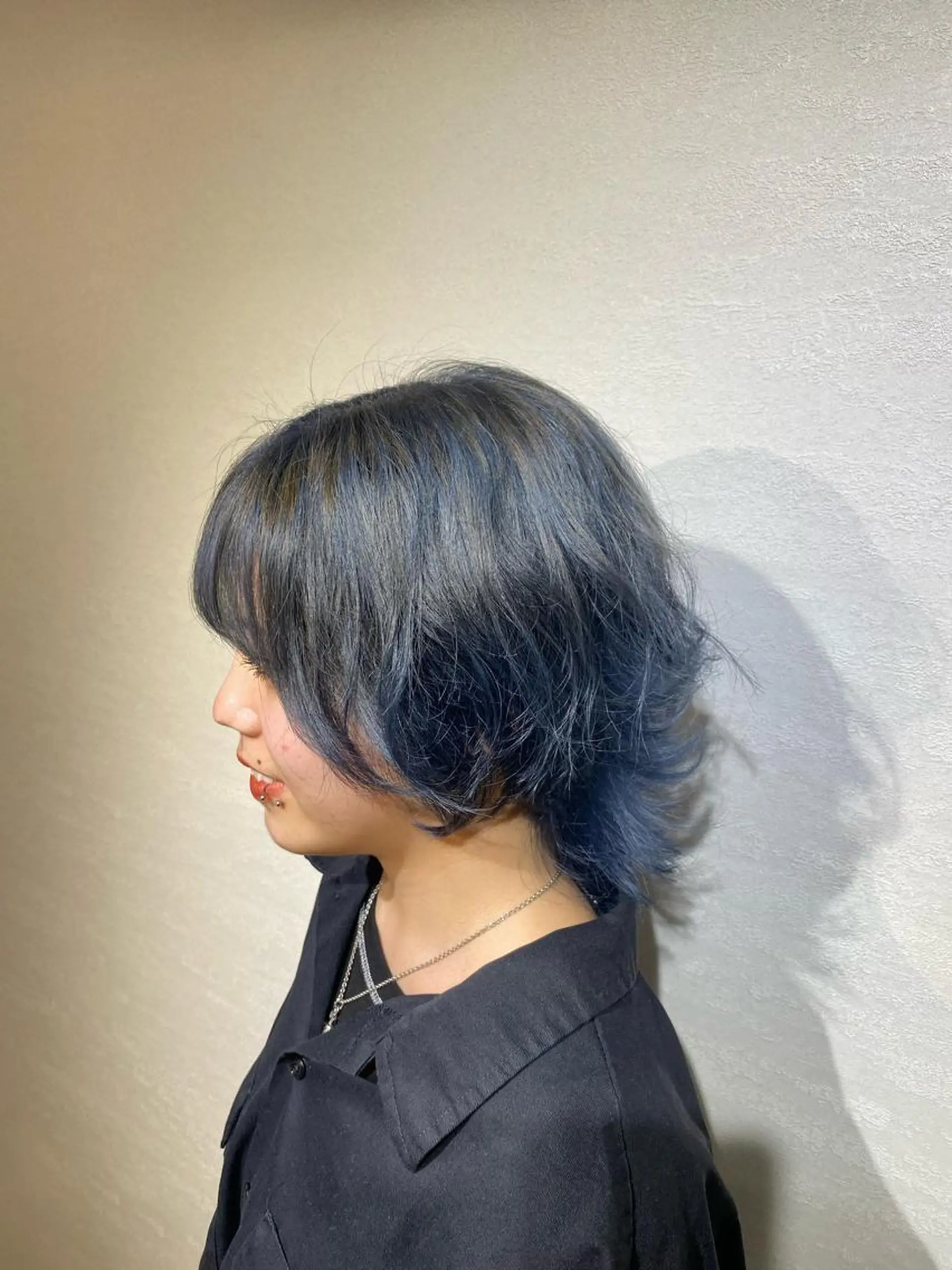 ミディアム カラー ブルーカラー ヘアカラー 縮毛矯正とレイヤー /杉村凜汰郎のヘアスタイル