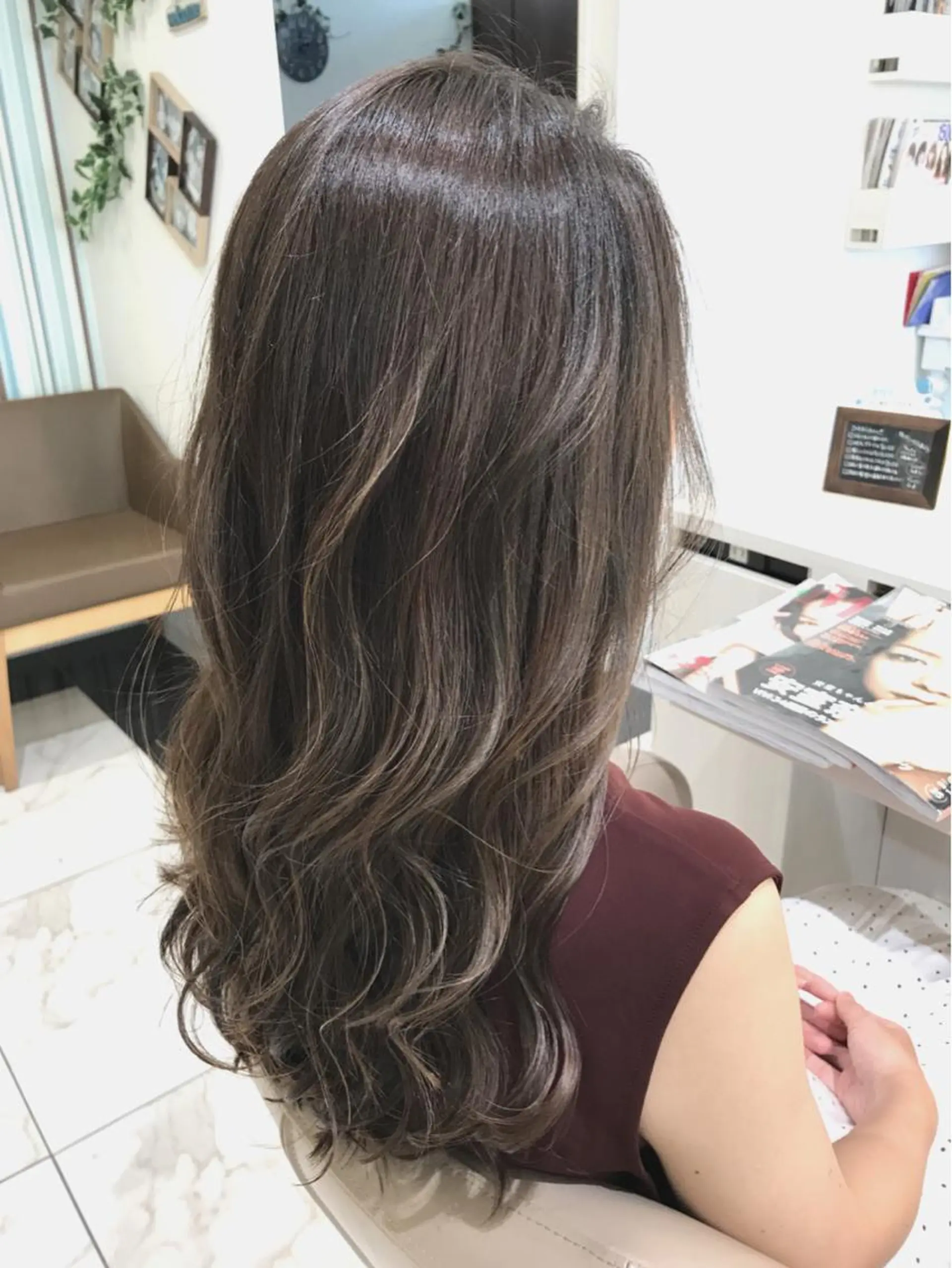 セミロング カラー ブリーチ イルミナカラー ラベンダーカラー ブリーチなしカラー 山崎俊輔/髪質改善 /バレイヤージュのヘアスタイル