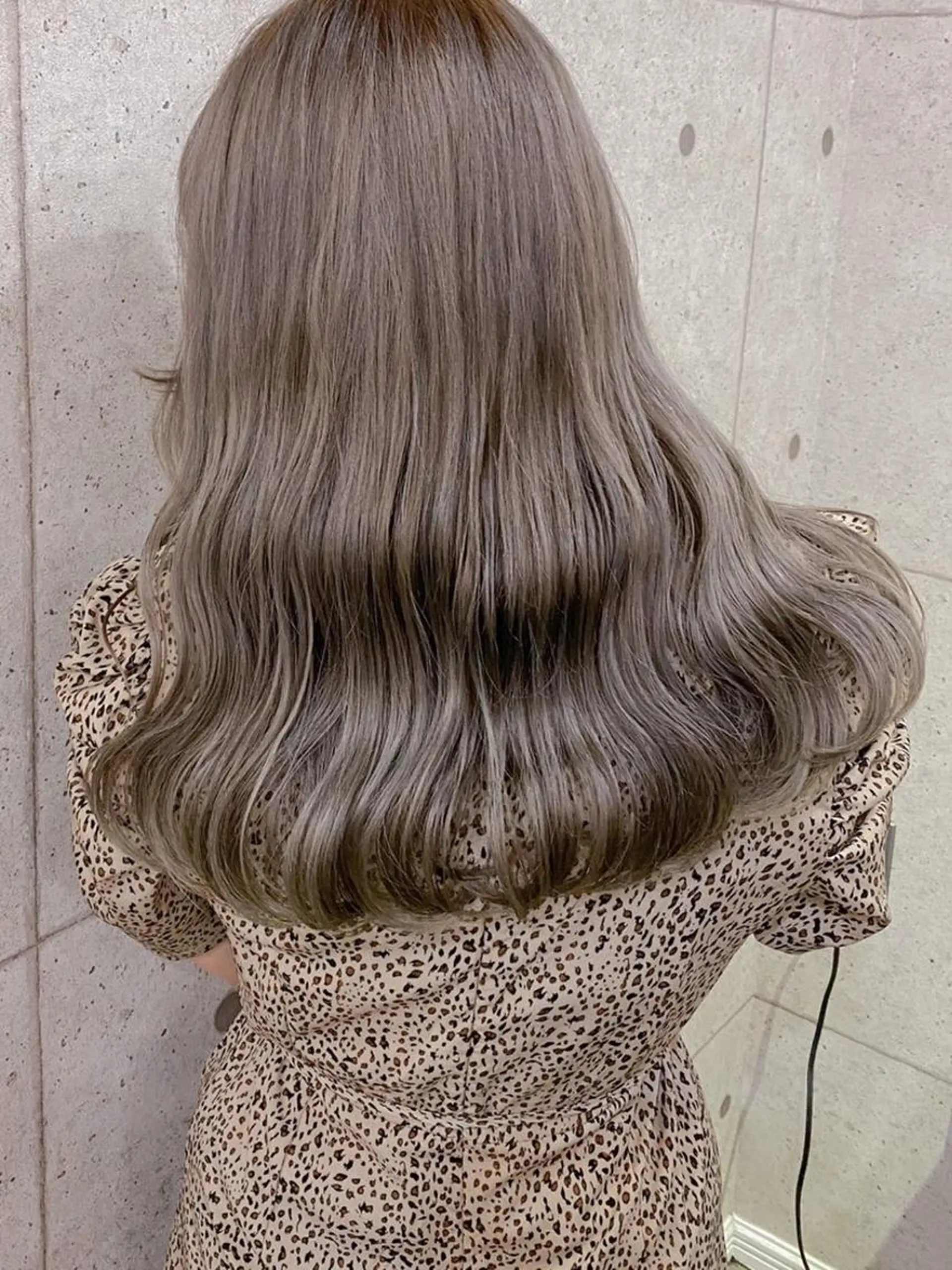 ロング 韓国系ダブルカラー✨ ハイライト専門✨春日のヘアスタイル
