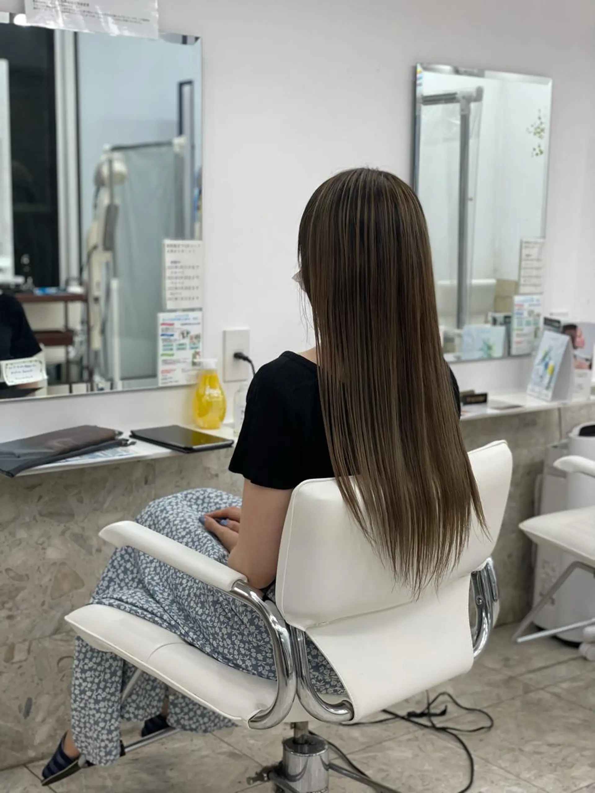 ロング カラー バレイヤージュ ハイライトカラー ハイライト レイヤーカット 相武台ショート特化 💐川崎希💐のヘアスタイル