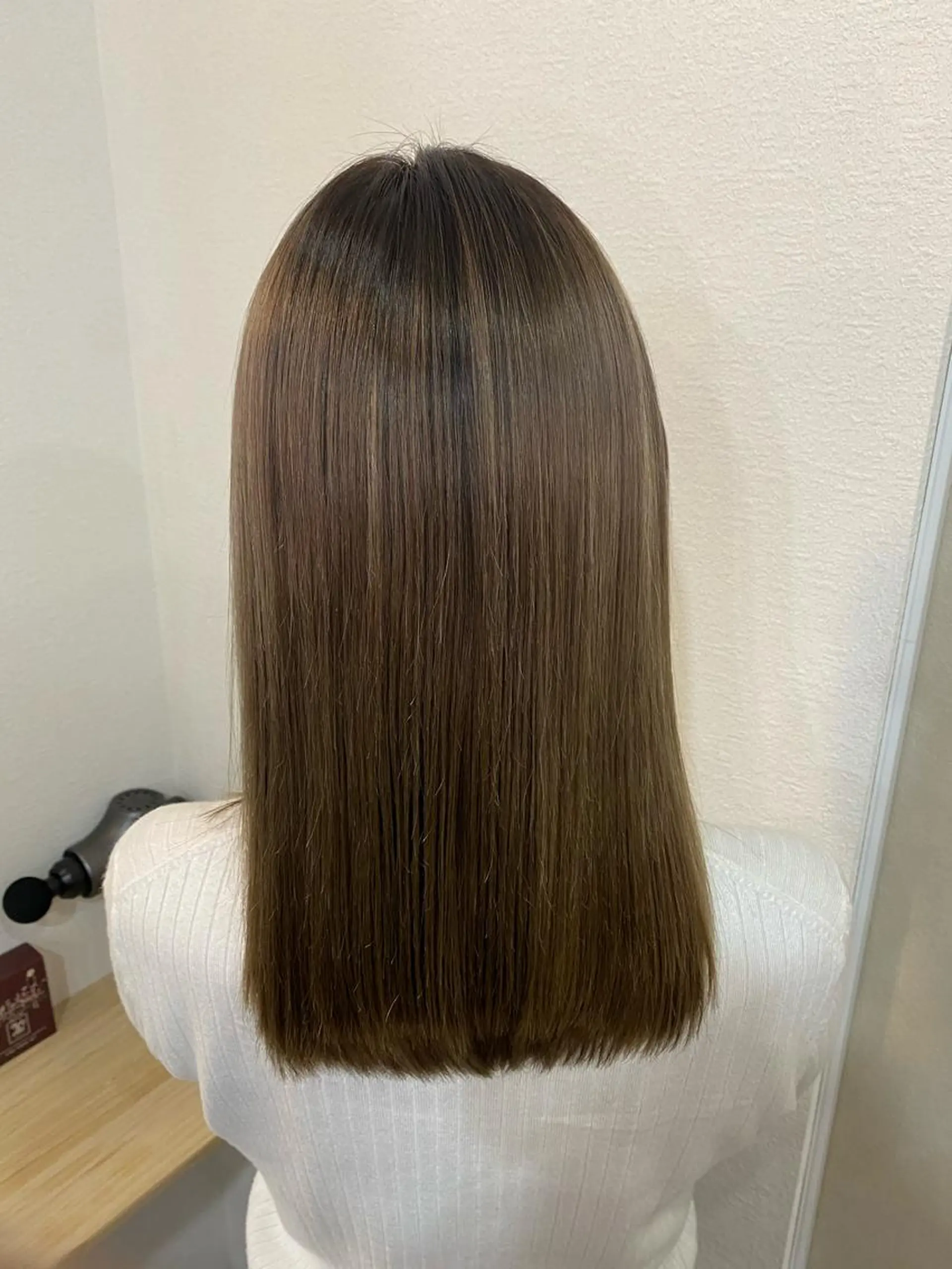 セミロング 大久保 愛のヘアスタイル