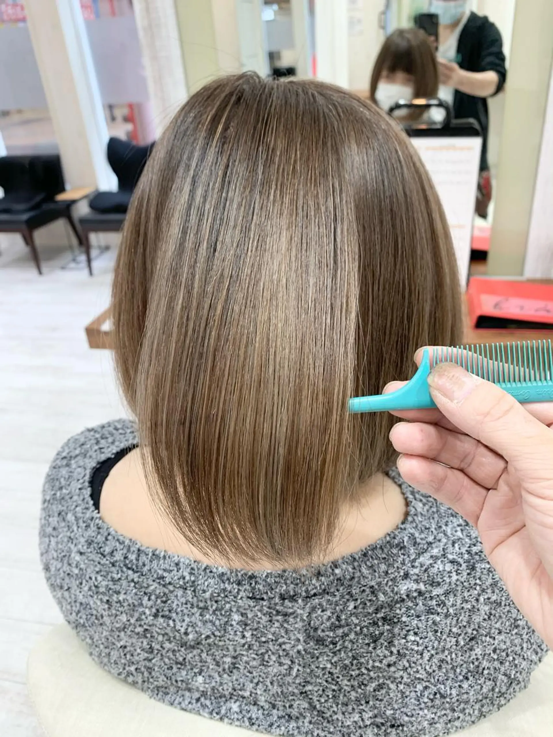 ショート カラー ベージュカラー ハイライトカラー ハイライト カット ヘアカラー brace 立花のヘアスタイル