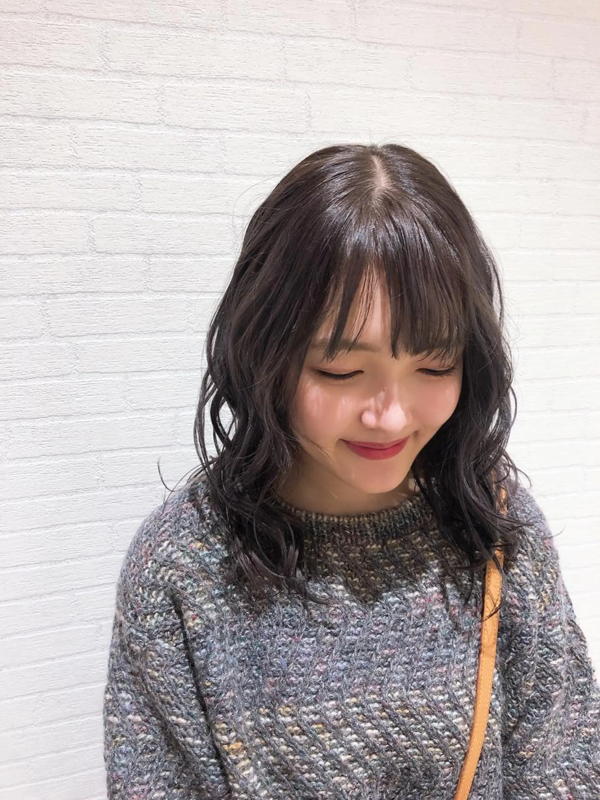 ミディアム カラー 岩永 梨玖のヘアスタイル