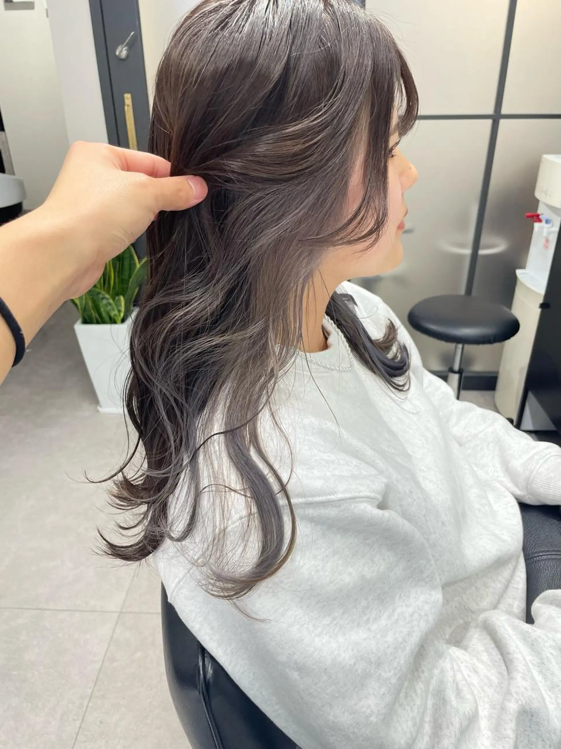 ロング カラー ヘアカラー トリートメント 髪質改善will hairdesignのヘアスタイル