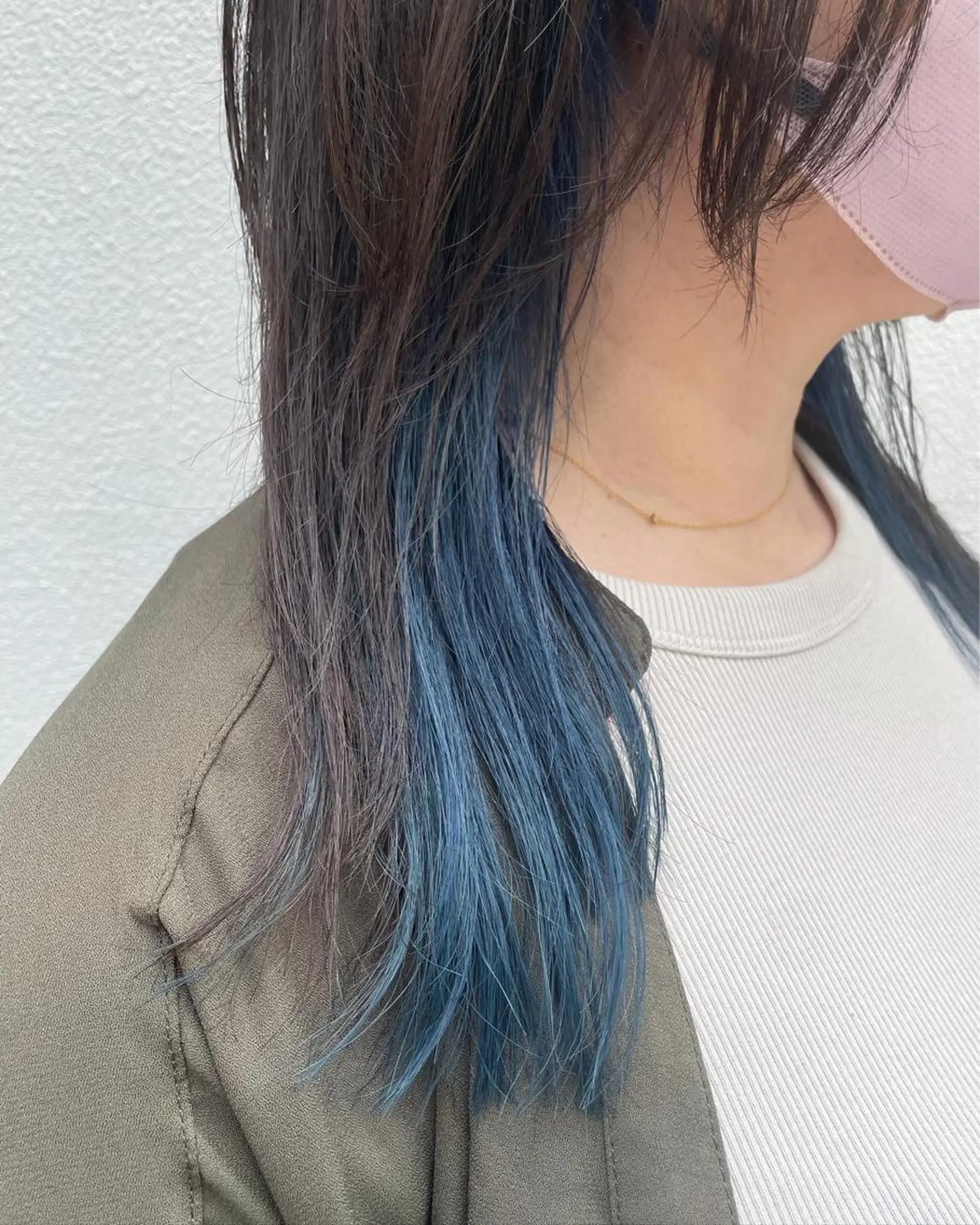 ロング カラー ブルーカラー キルンサンピアン所属・ナチュラルカラー 児玉優香のヘアスタイル