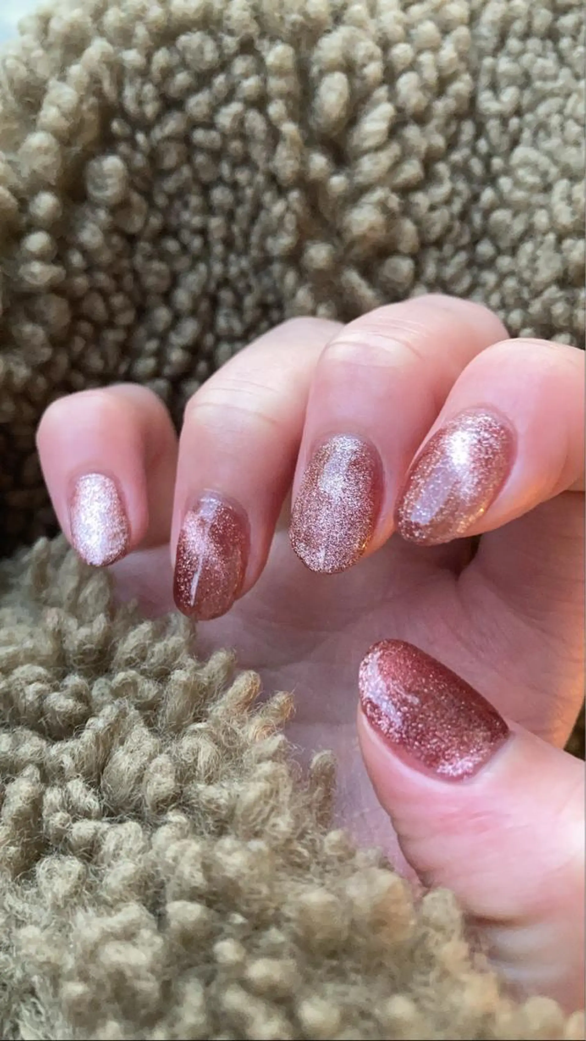 ネイル nailsalon　hue所属・小山 羽奈のネイルデザイン