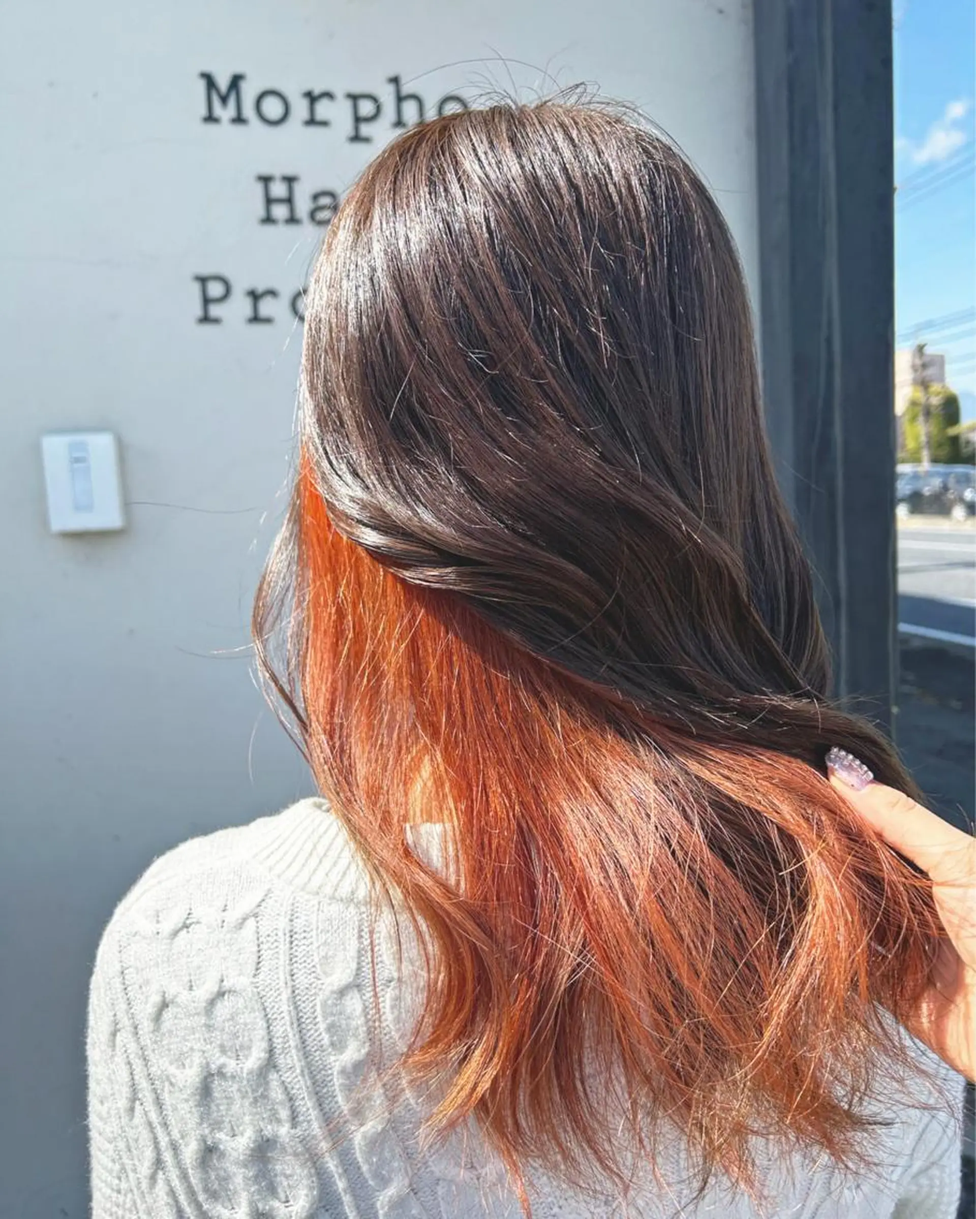 ロング カラー ベージュカラー ブリーチ フォギーベージュ ブリーチなしカラー オレンジ カット ヘアカラー Morpho Hair Product所属・井上 花音のヘアスタイル