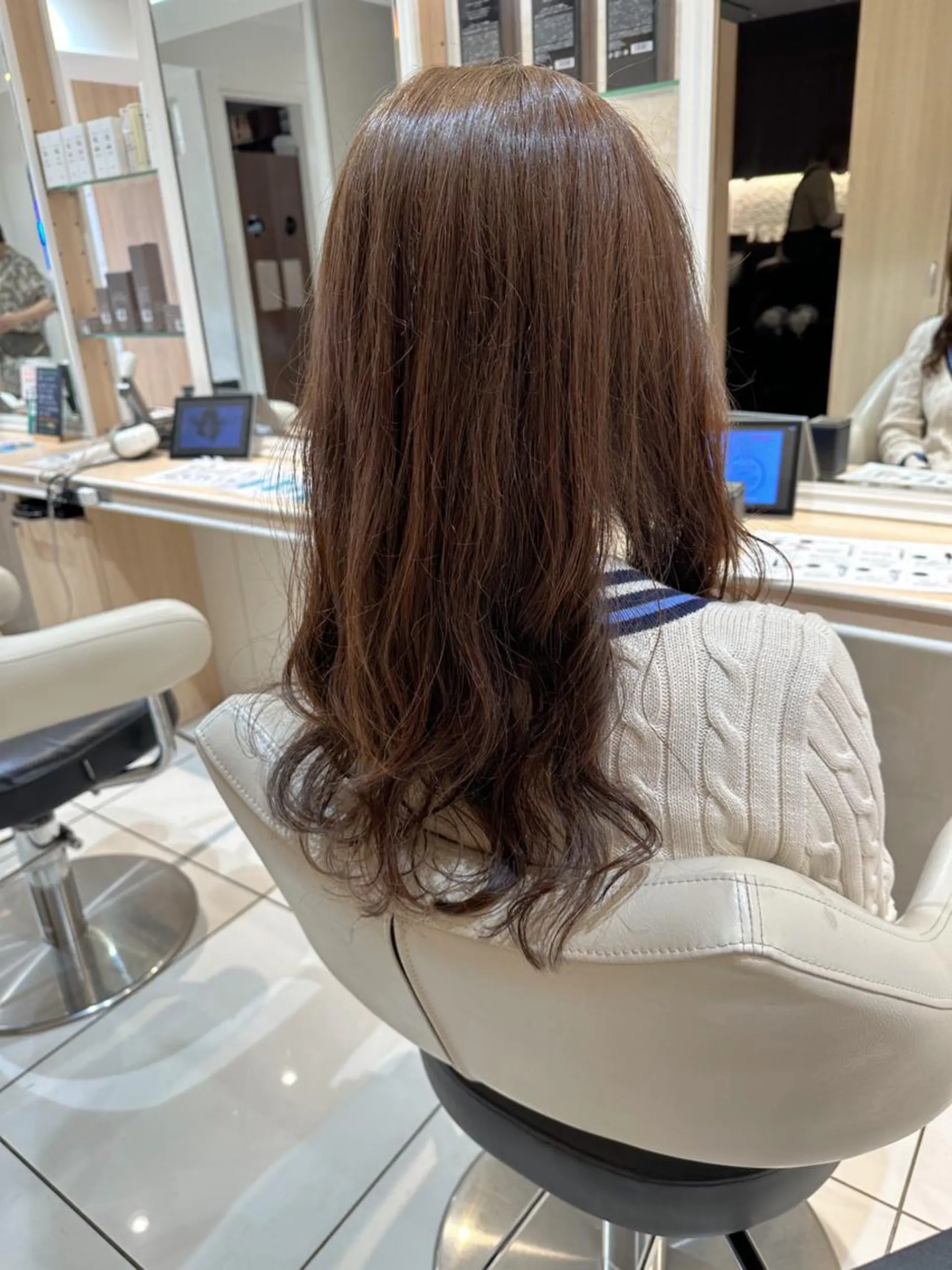 ロング パーマ カット パーマ トリートメント 暖色系カラー🍊 オオネヨシナリのヘアスタイル