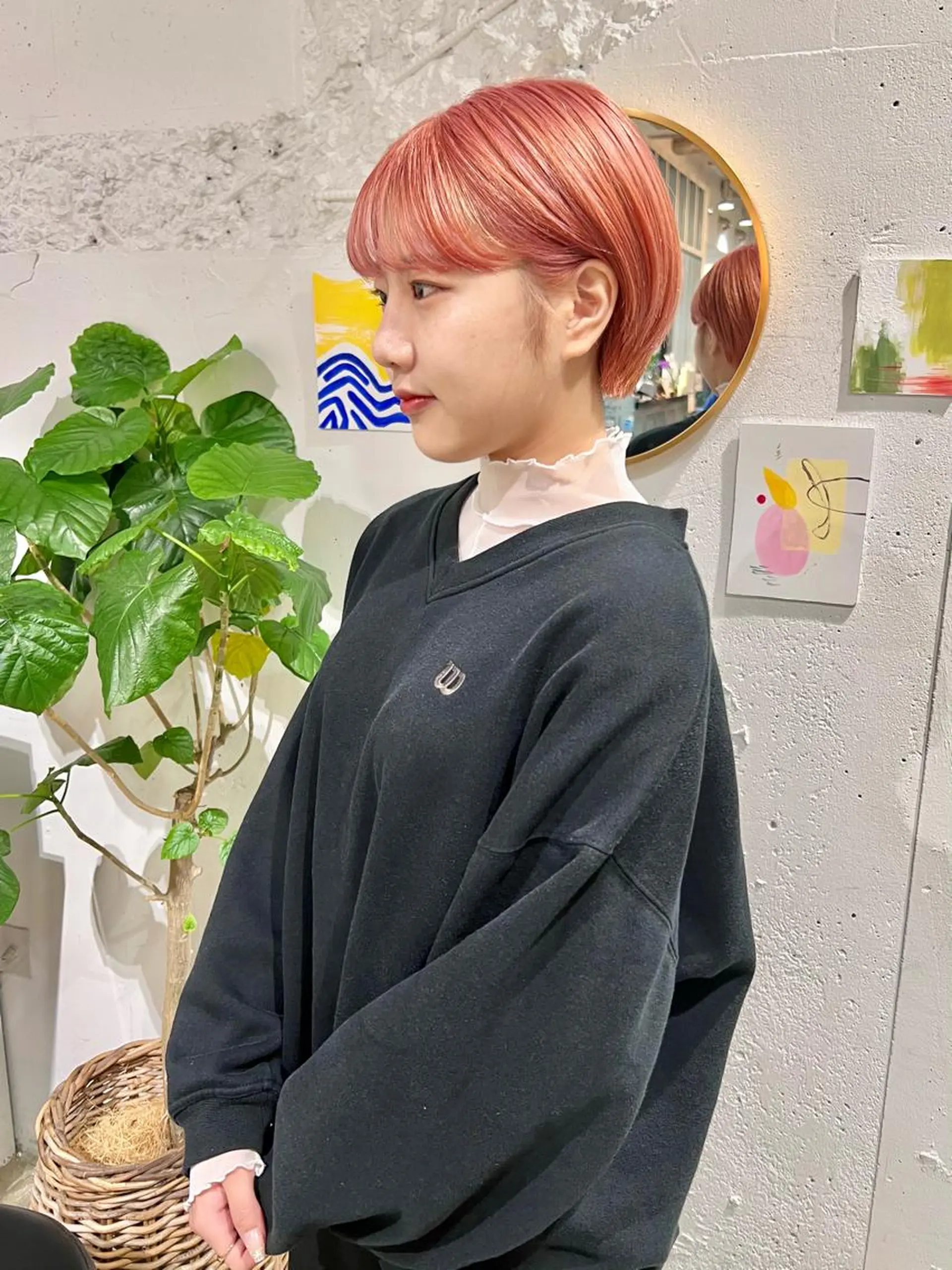 ショート カット 石井 菜々のヘアスタイル