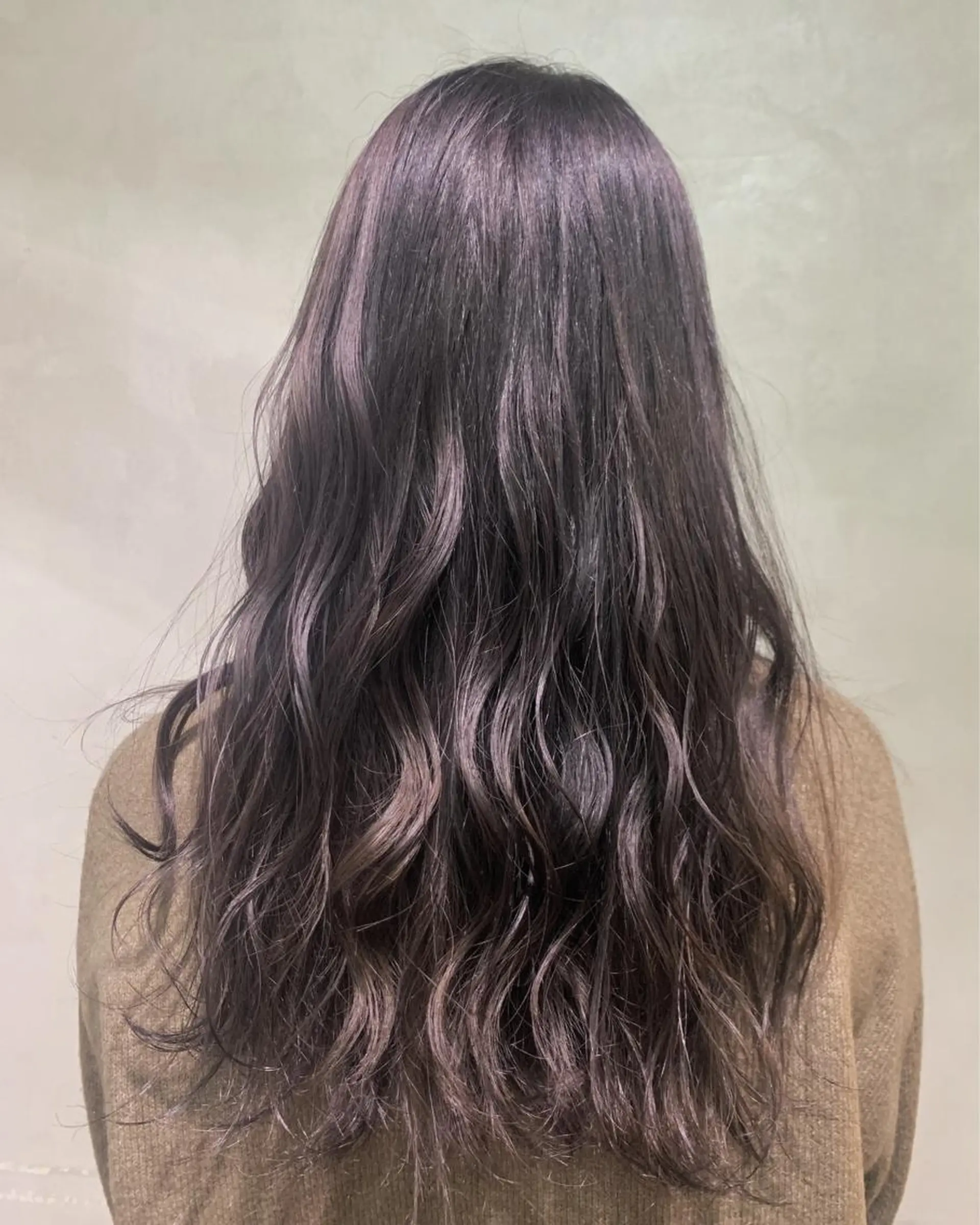 ロング カラー パープルカラー ヘアカラー トリートメント Okano Mahoのヘアスタイル