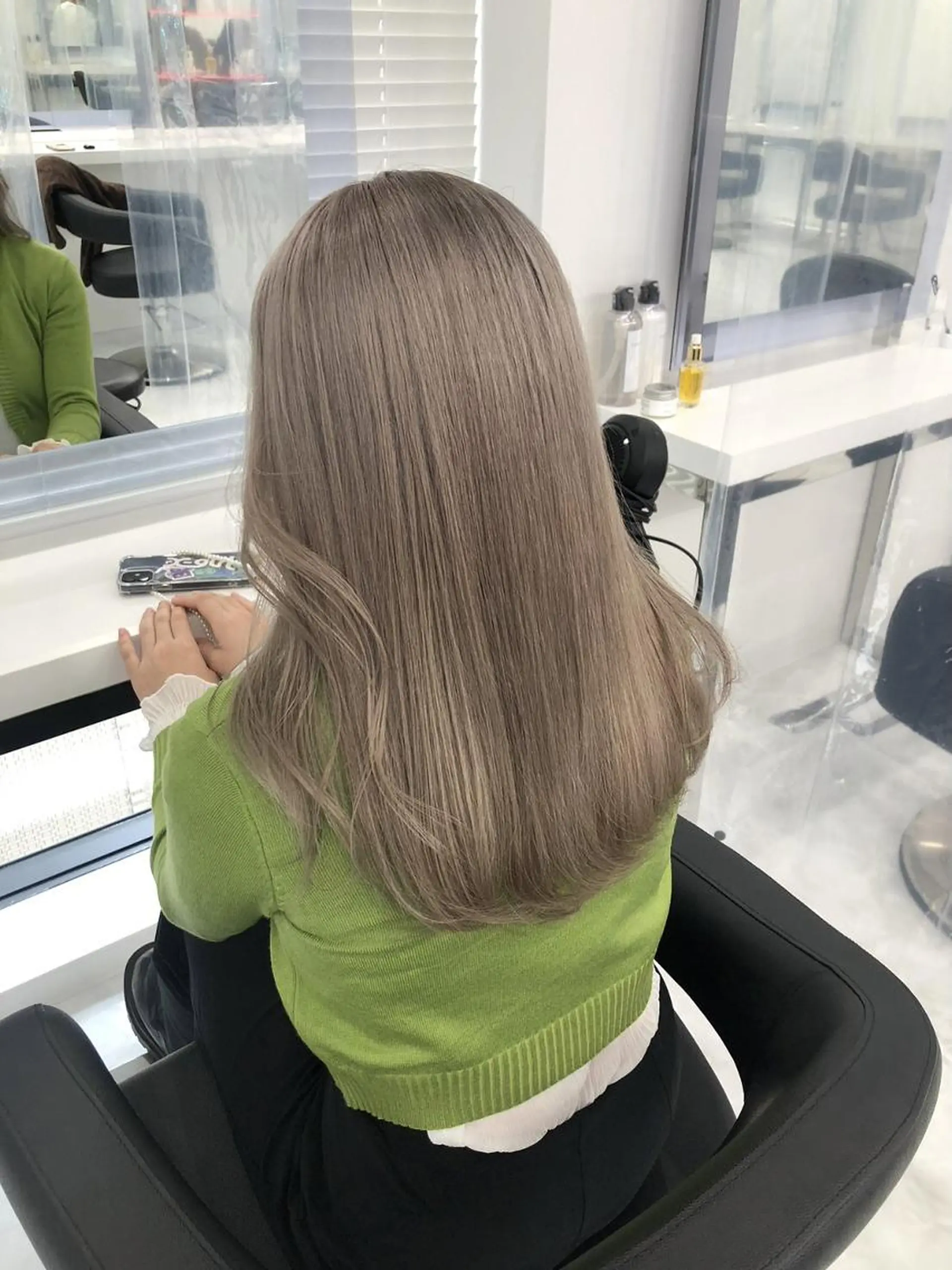 カラー 透ける淡色🏹ミルク ティー🤎渋谷のヘアスタイル