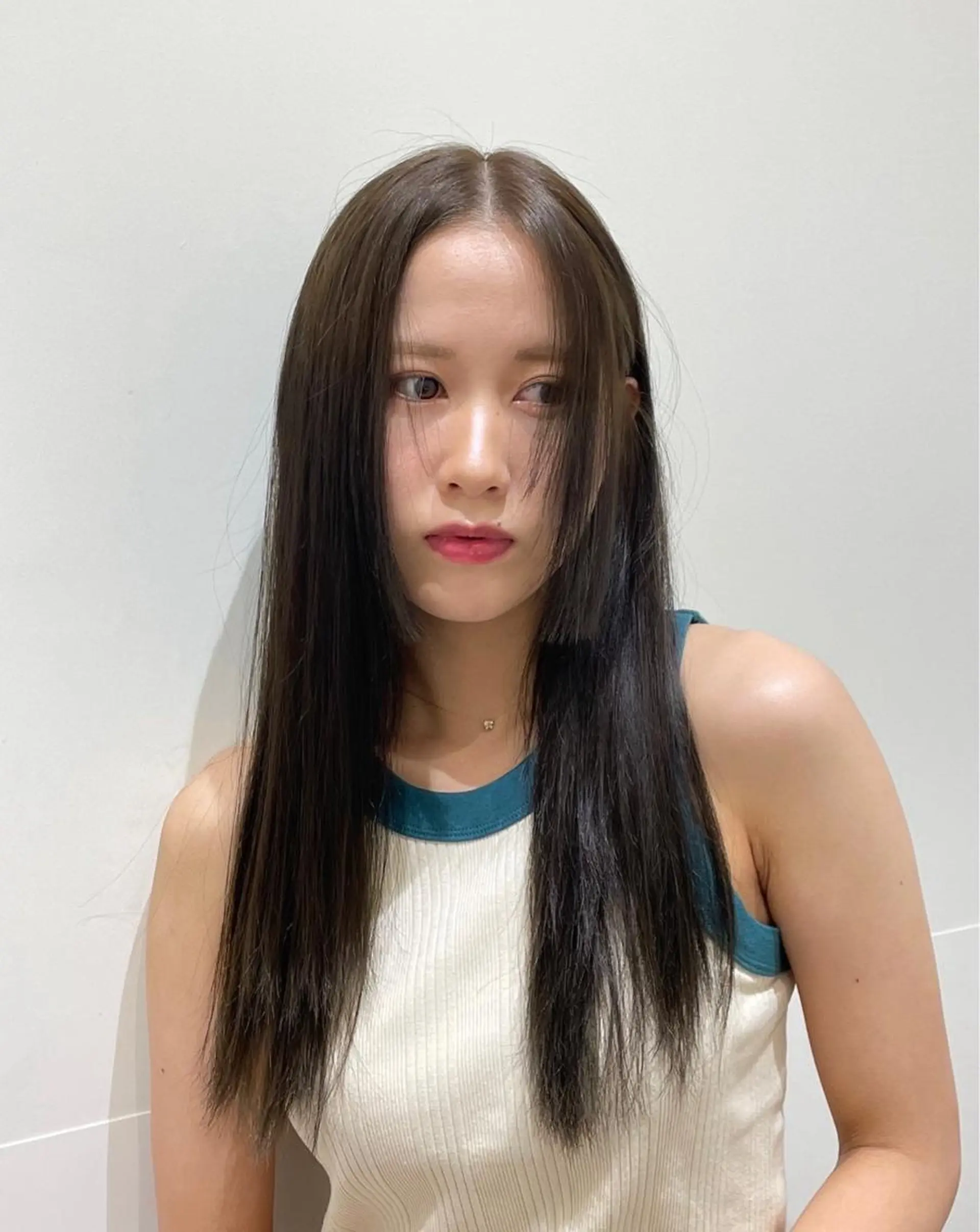 ロング 姫カット カット ヘアカラー トリートメント ❤︎︎韓国ヘア❤︎︎ 𝑺𝒉𝒊𝒉𝒐のヘアスタイル