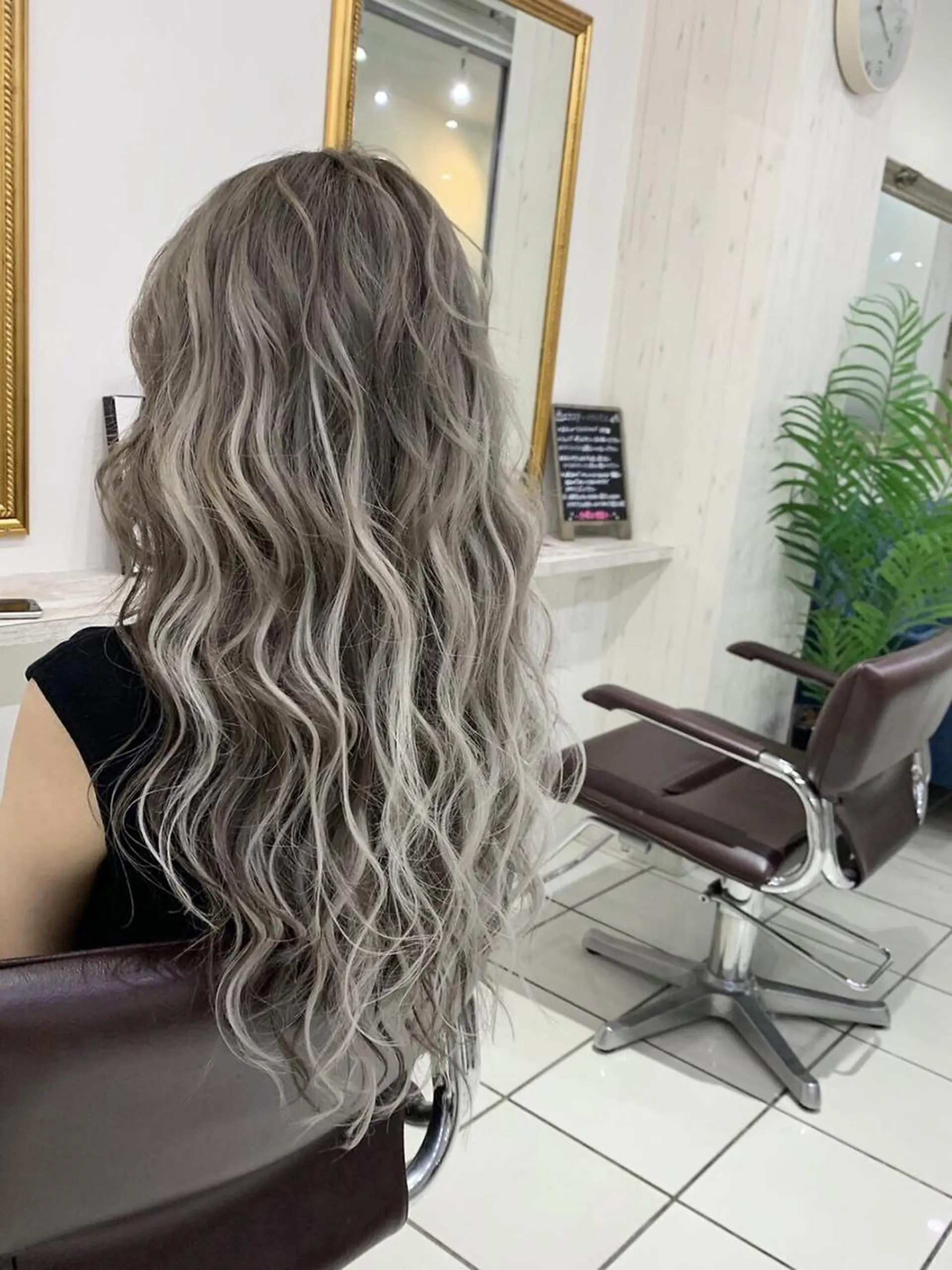 ロング カラー ヘアアレンジ レミーエクステ大阪 Device梅田のヘアスタイル