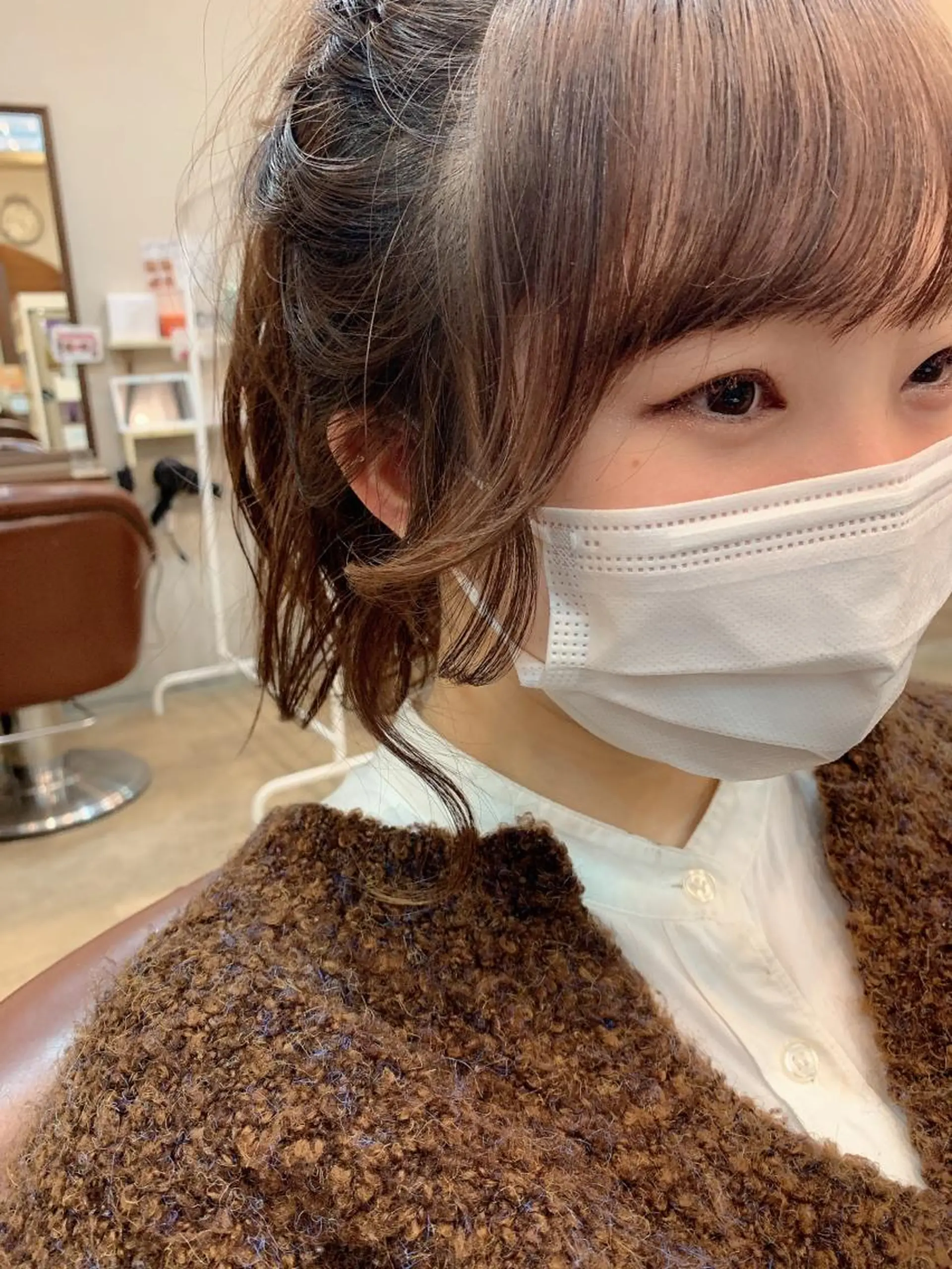 セミロング 顔まわりレイヤー レイヤーカット 藤原 侑香のヘアスタイル