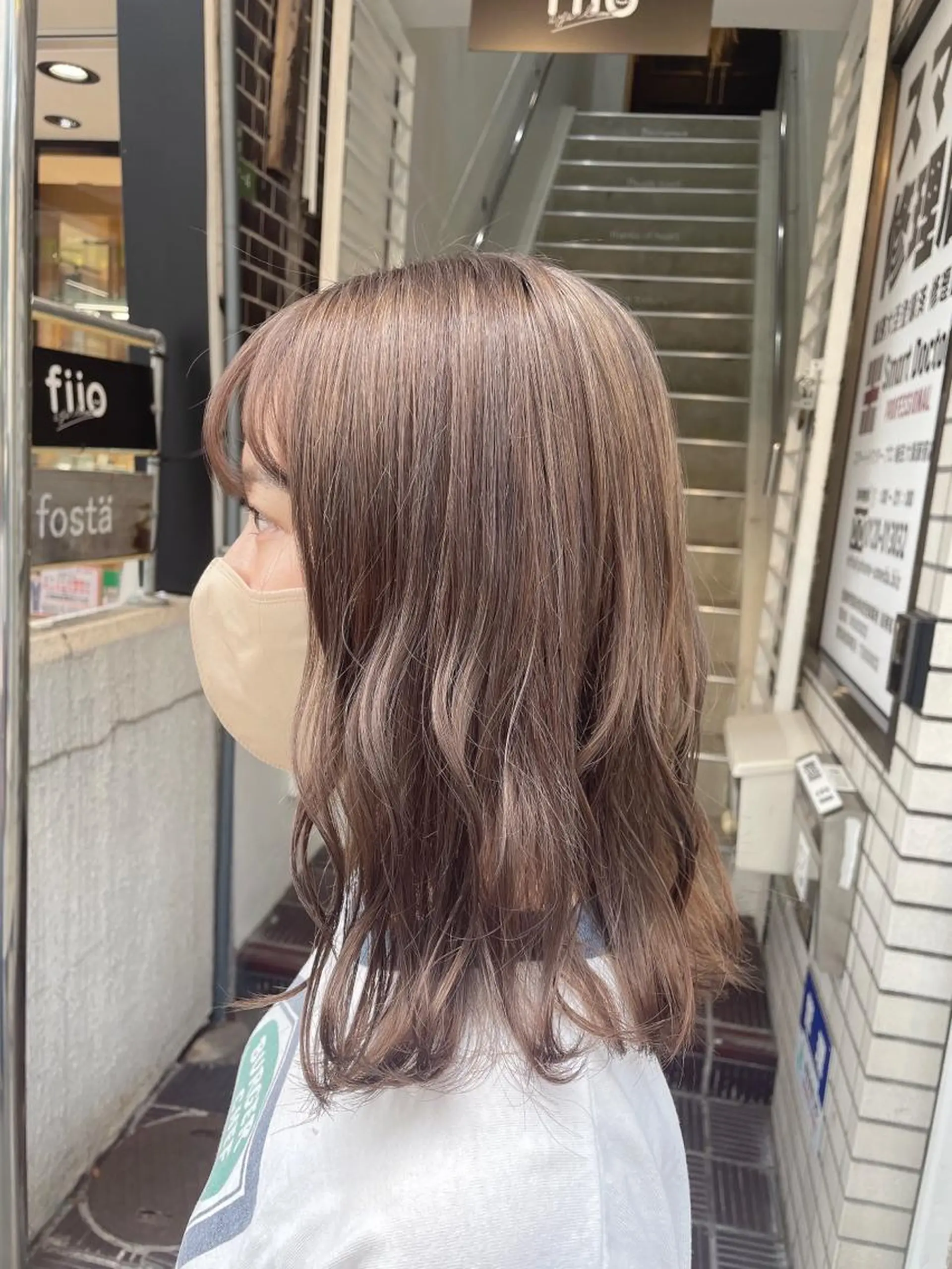 ミディアム カラー 梅田美容室 山崎海波のヘアスタイル