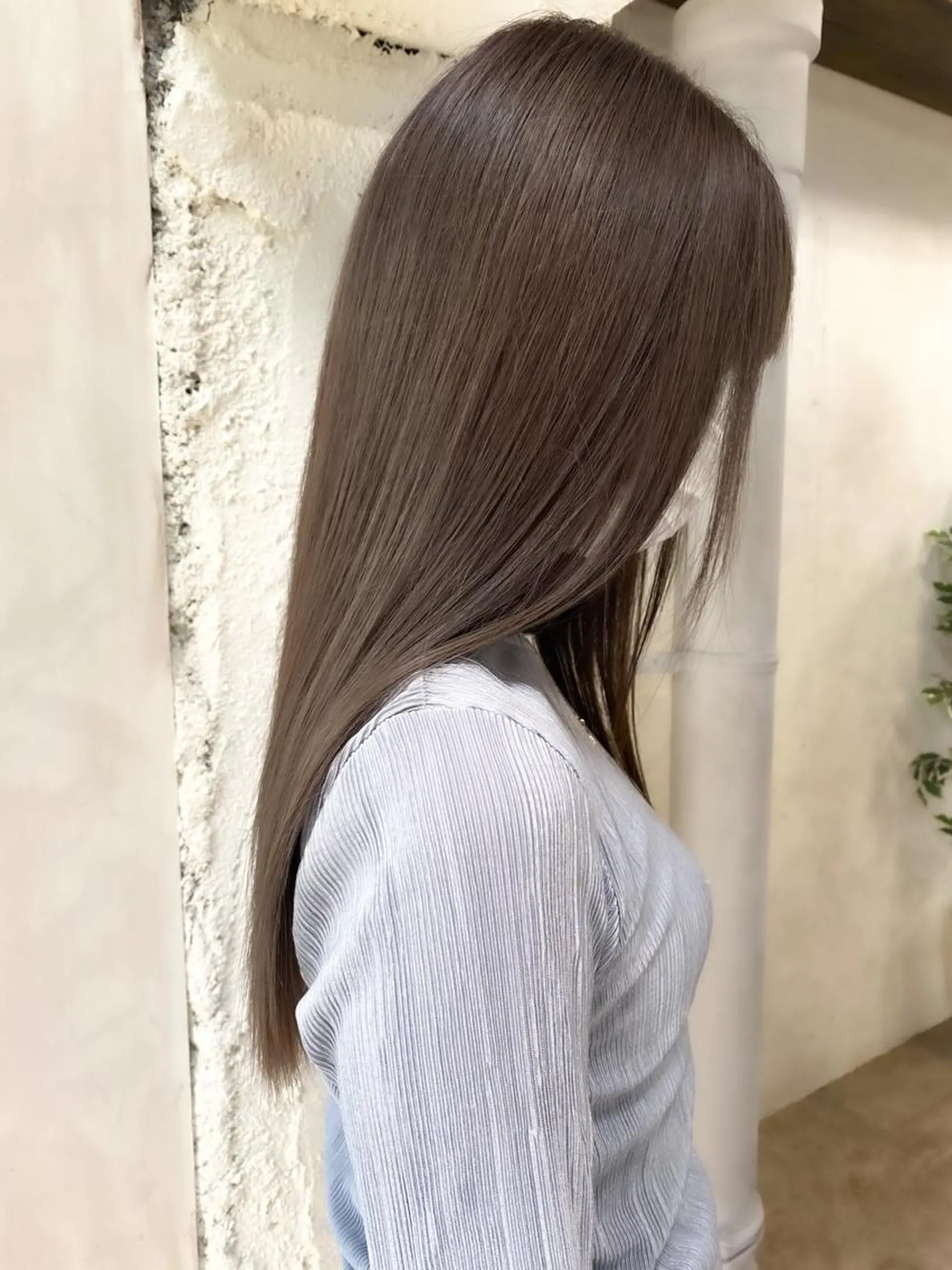 ロング カラー ベージュカラー ブリーチ ヘアカラー ALLY（アリー）所属・ミニモお気に入り数 No.1宍戸雄弥のヘアスタイル
