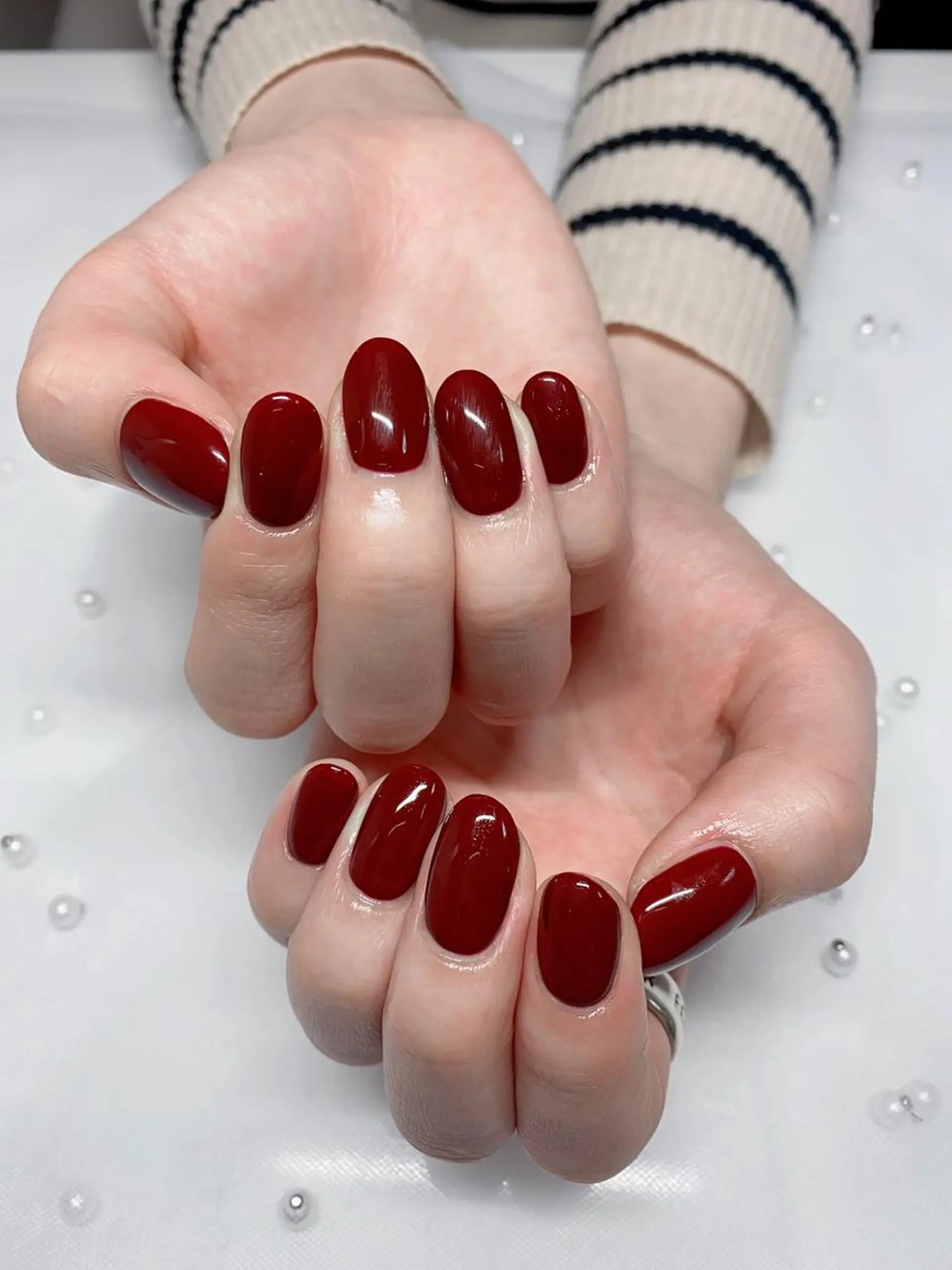 ネイル 赤色 ハンドネイル Jasmine nailsalon所属・ジャスミン ネイルサロンのネイルデザイン