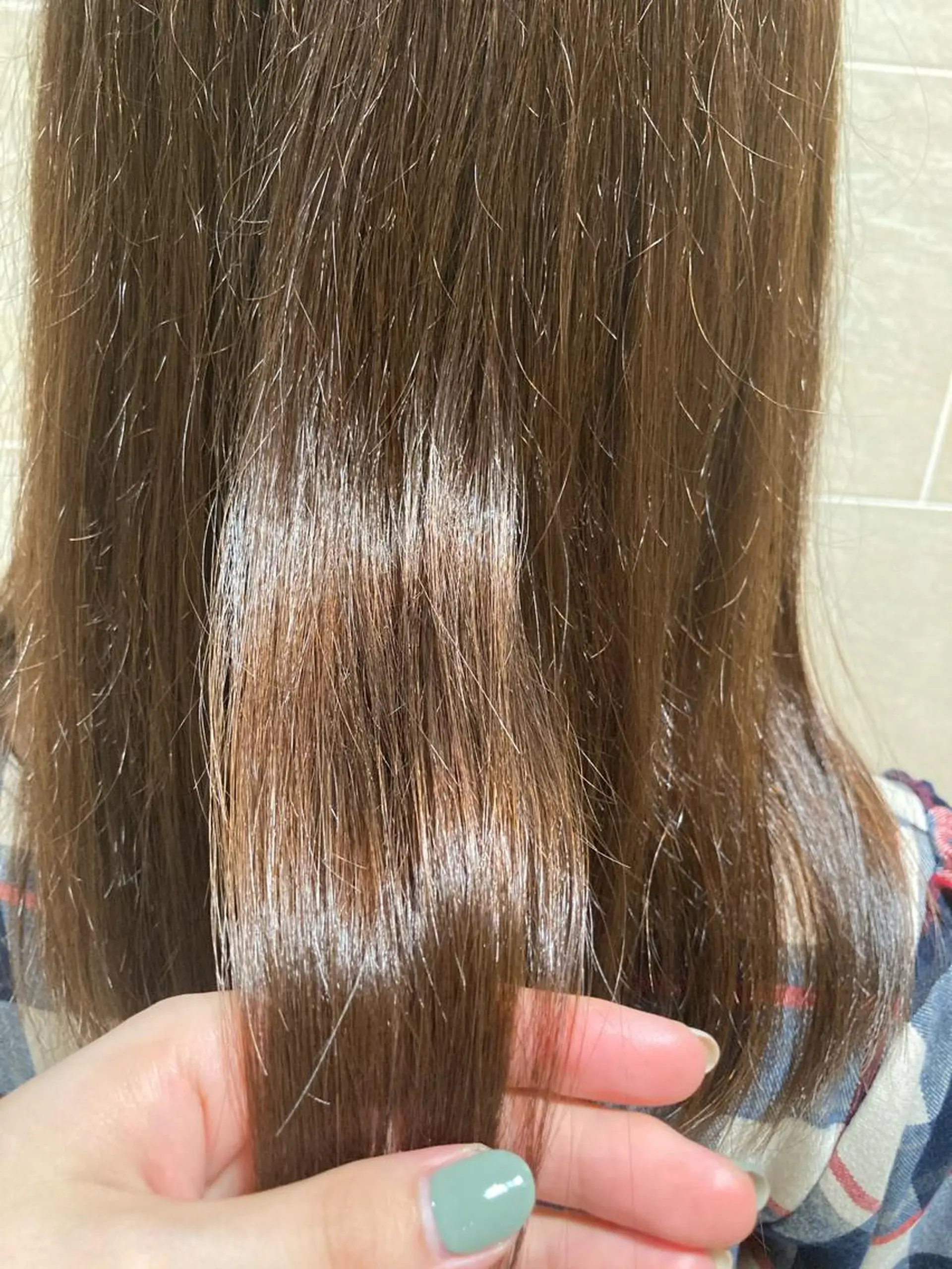 ミディアム カラー アッシュ ブリーチ ブリーチなしカラー 宮原 佳苗のヘアスタイル