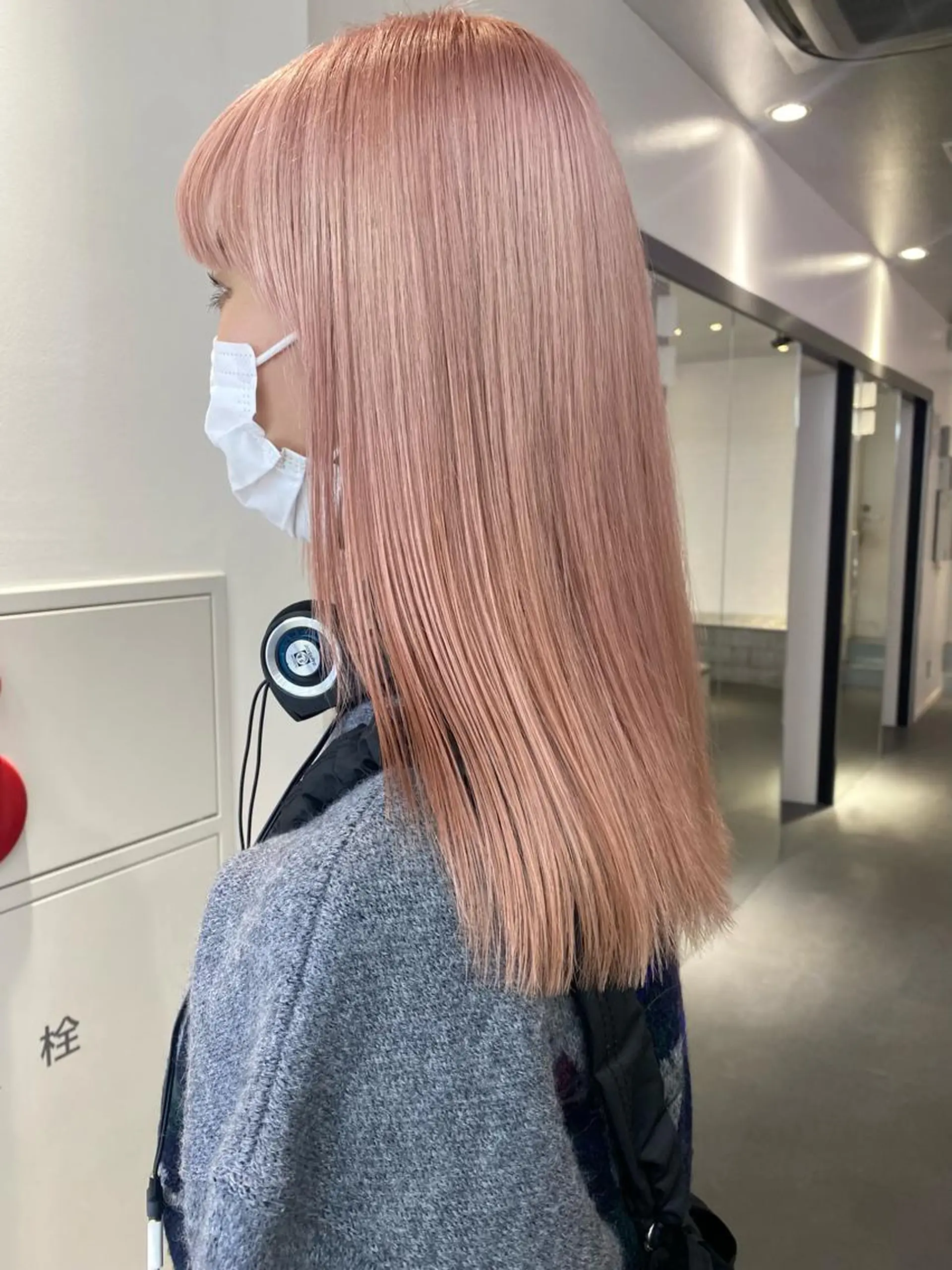 ミディアム カラー マツエク・マツパ ベージュカラー ピンクカラー ピンクベージュ カラーマツエク ヘアカラー トリートメント 🎨ハイトーン/ 切りっぱなし みつきのヘアスタイル