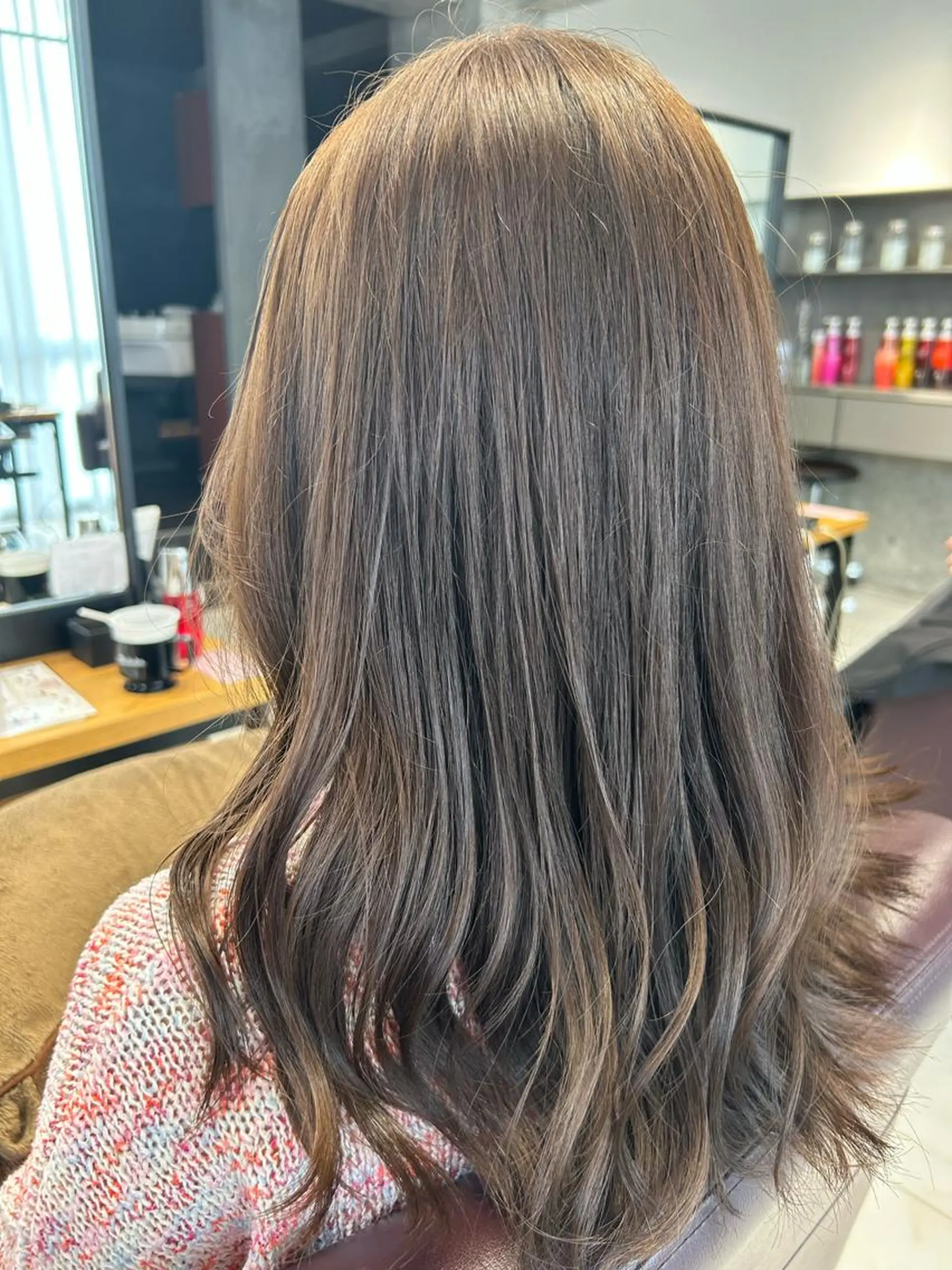 ロング カラー ベージュカラー にった みずきのヘアスタイル