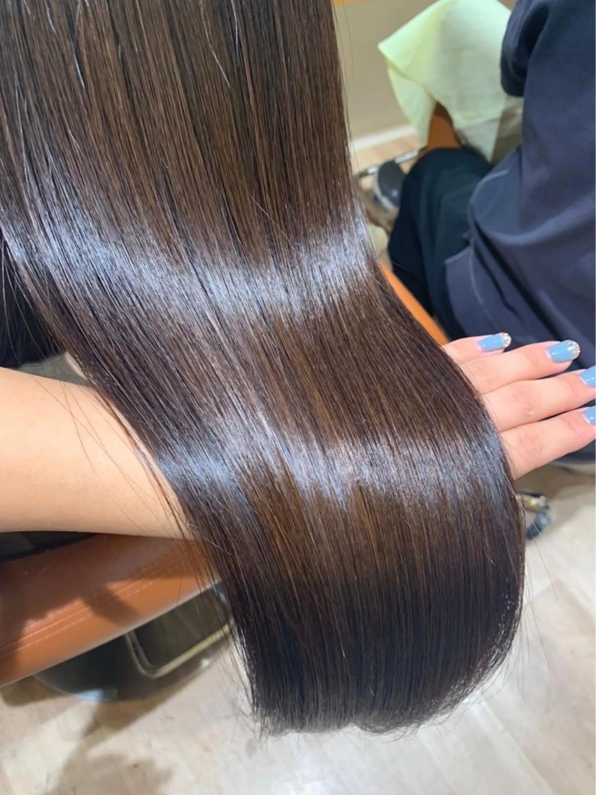 セミロング トリートメント ダウンパーマ🇰🇷 毛流れパーマ【かな】のヘアスタイル
