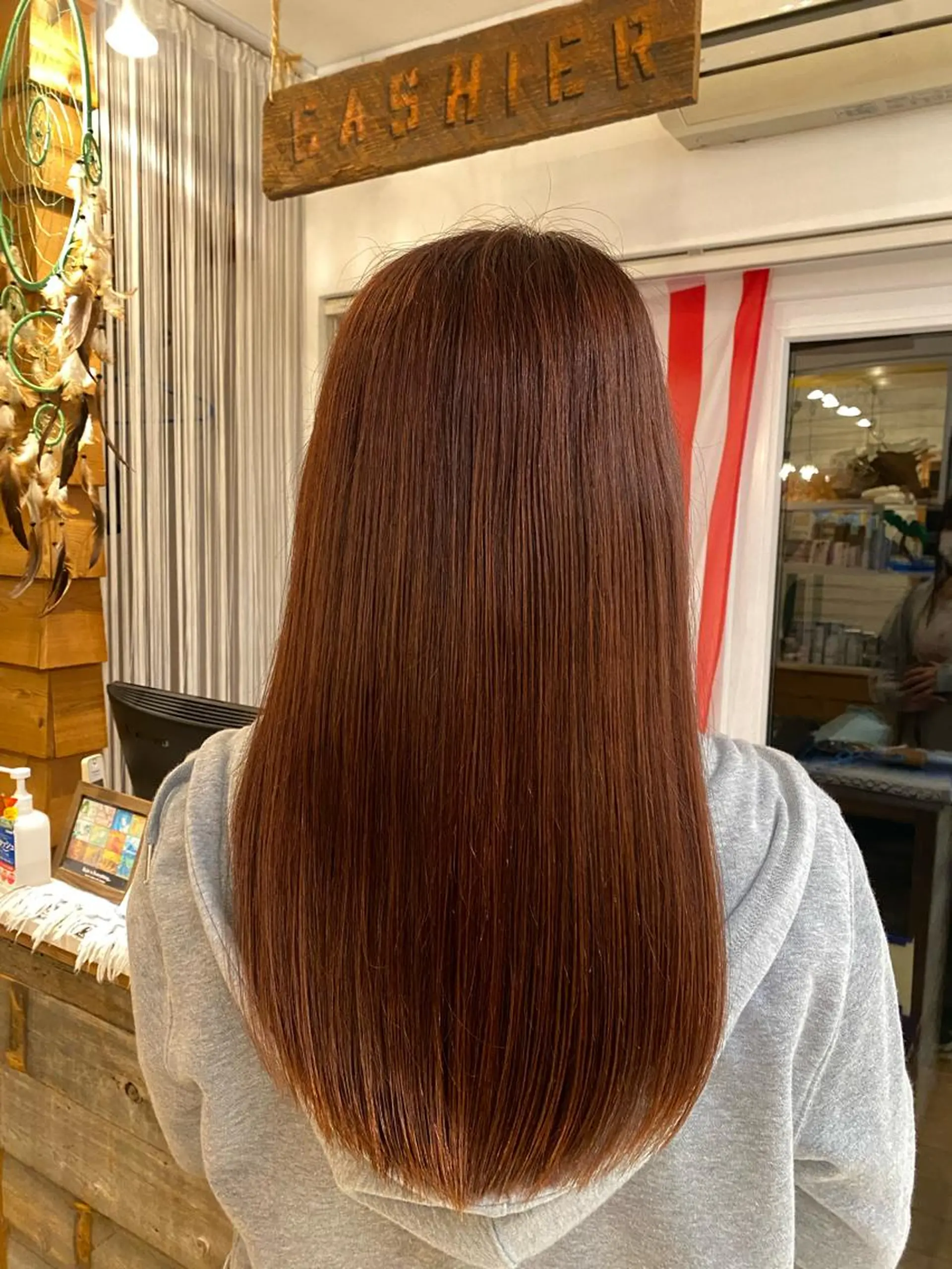 ロング 青山 airaのヘアスタイル