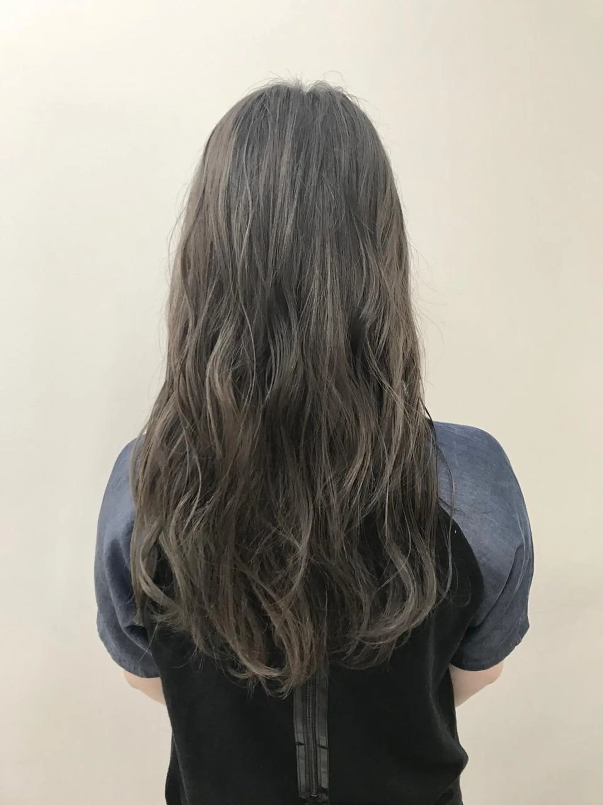 ロング カラー ヘアカラー ブリーチカラー/ 岩破瑞希のヘアスタイル