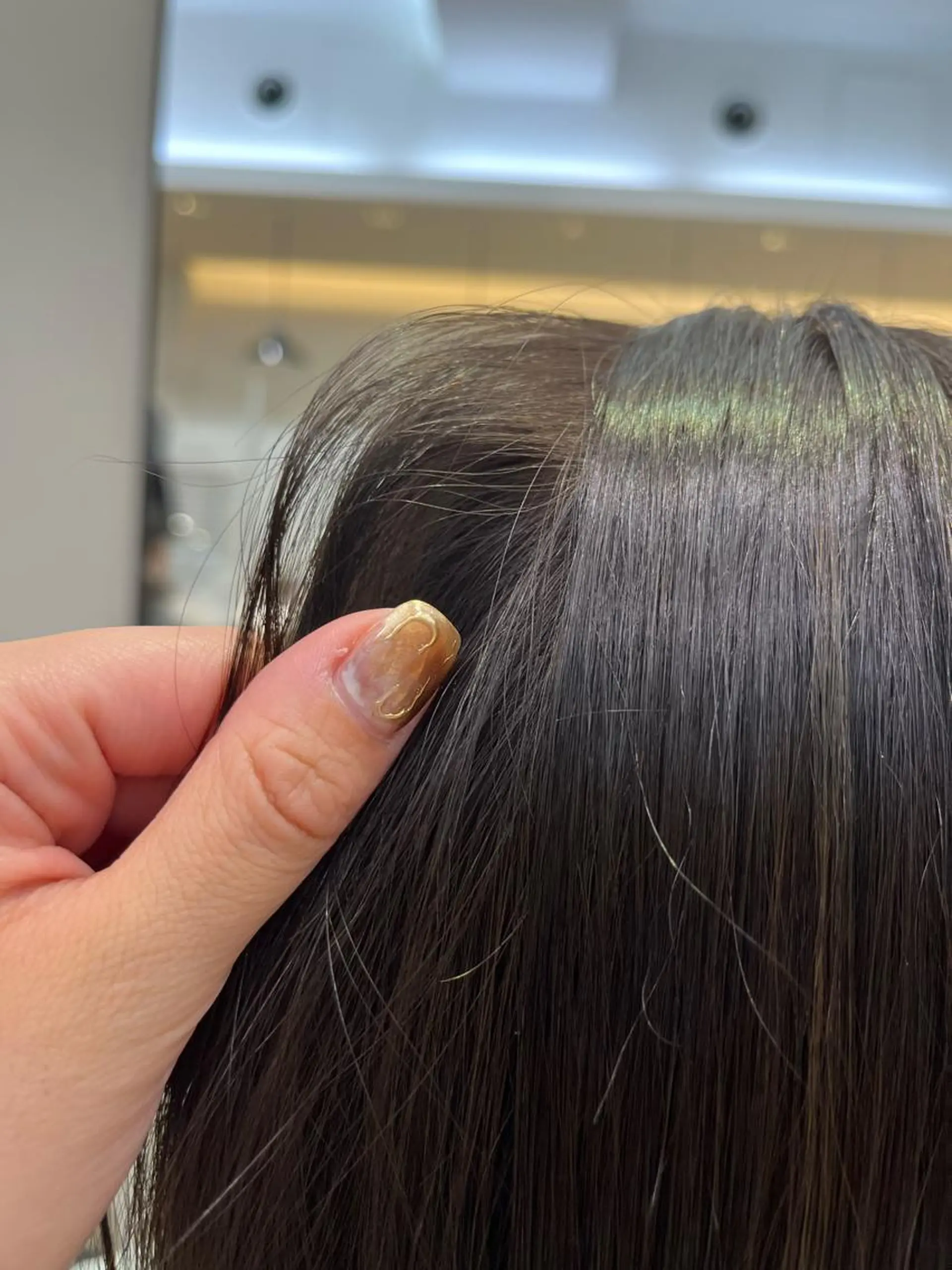 ミディアム ヘアカラー コテ巻き風パーマ🫧 麻尋のヘアスタイル