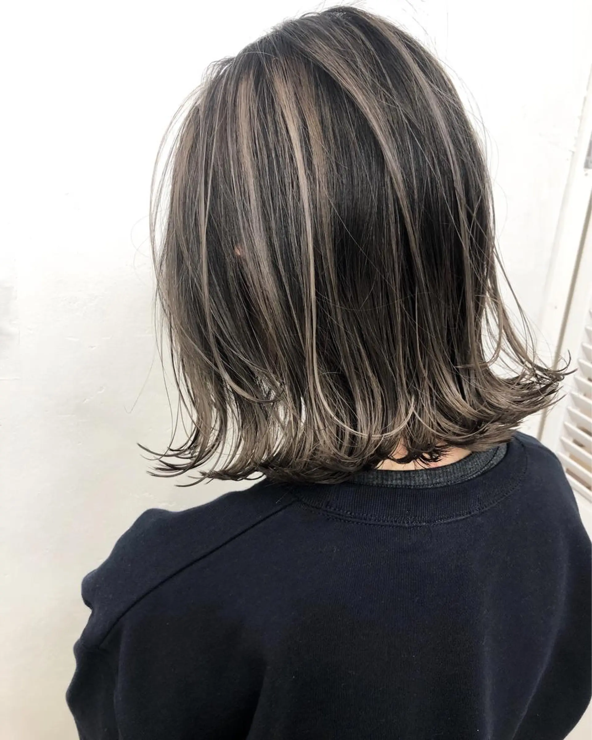 ミディアム カラー バレイヤージュ レイヤーカット ヘアカラー トリートメント デザインカラー 店長🌈annaのヘアスタイル