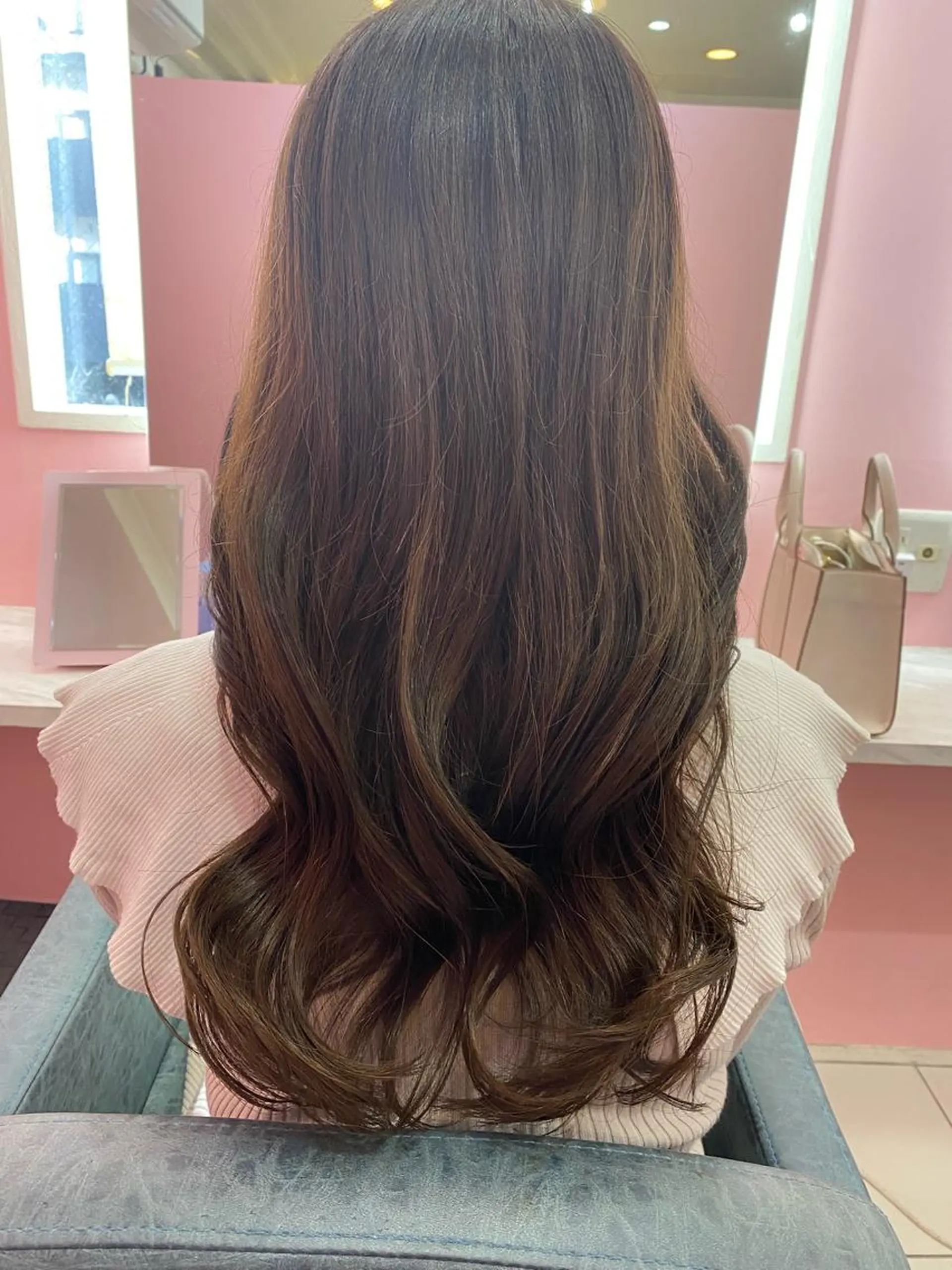 ロング illfrere所属・illfrere MOMOKAのヘアスタイル