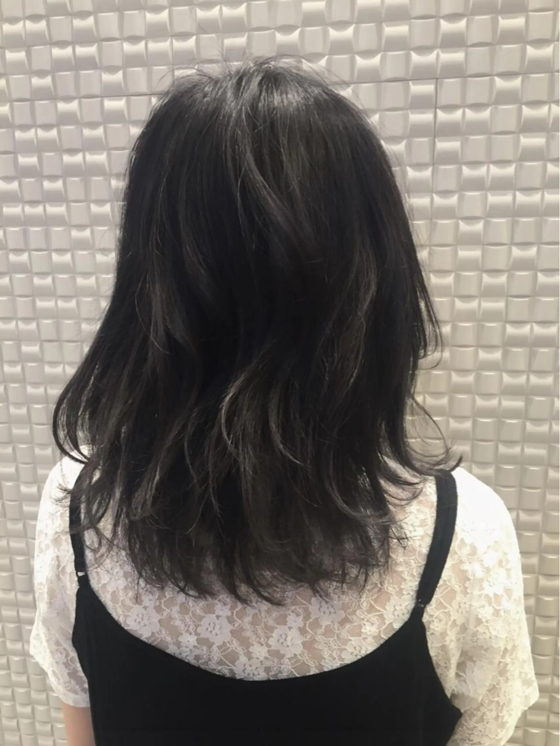 ミディアム カラー ヘアアレンジ アディクシーカラー ブリーチ グレージュ ハイライトカラー イルミナカラー ✨ハイクオリティ✨ 山本香也のヘアスタイル