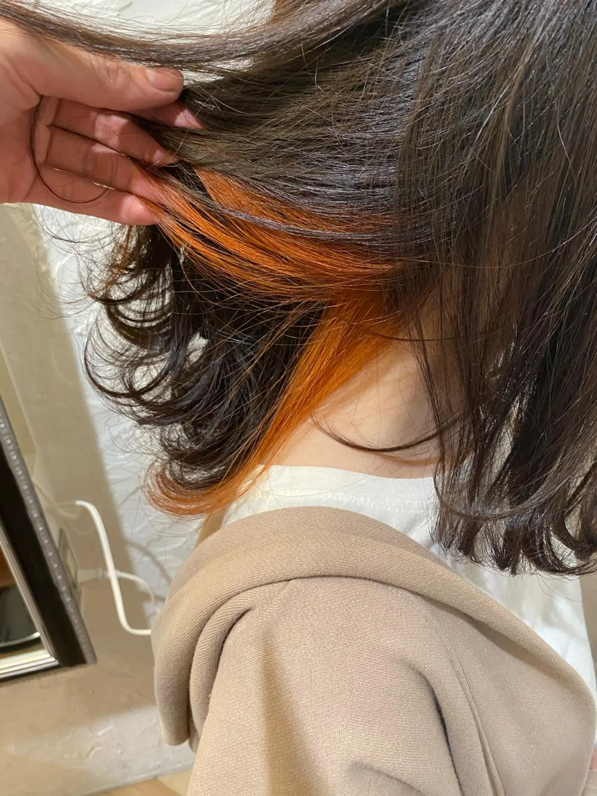 カラー ブリーチ インナーカラー オレンジ 齋藤 優のヘアスタイル