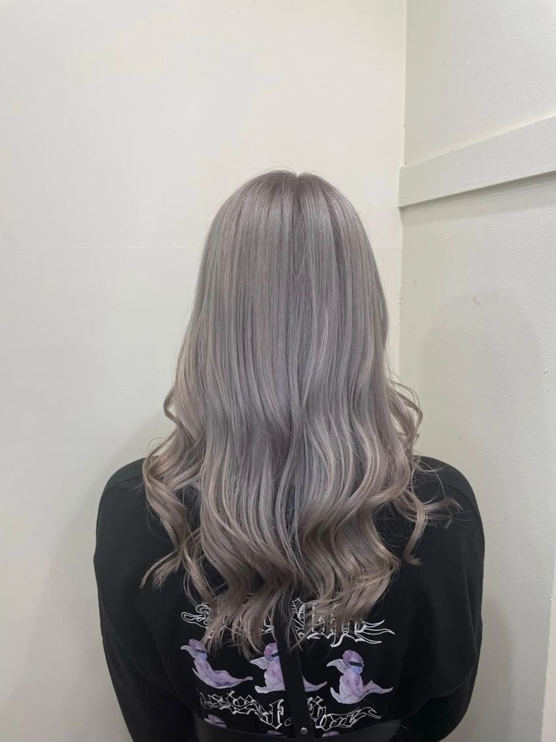 ロング カラー シールエクステ バレイヤージュ ブリーチ ケアブリーチ ダブルカラー ヘアカラー エクステ WEST OLAND加藤圭介のヘアスタイル