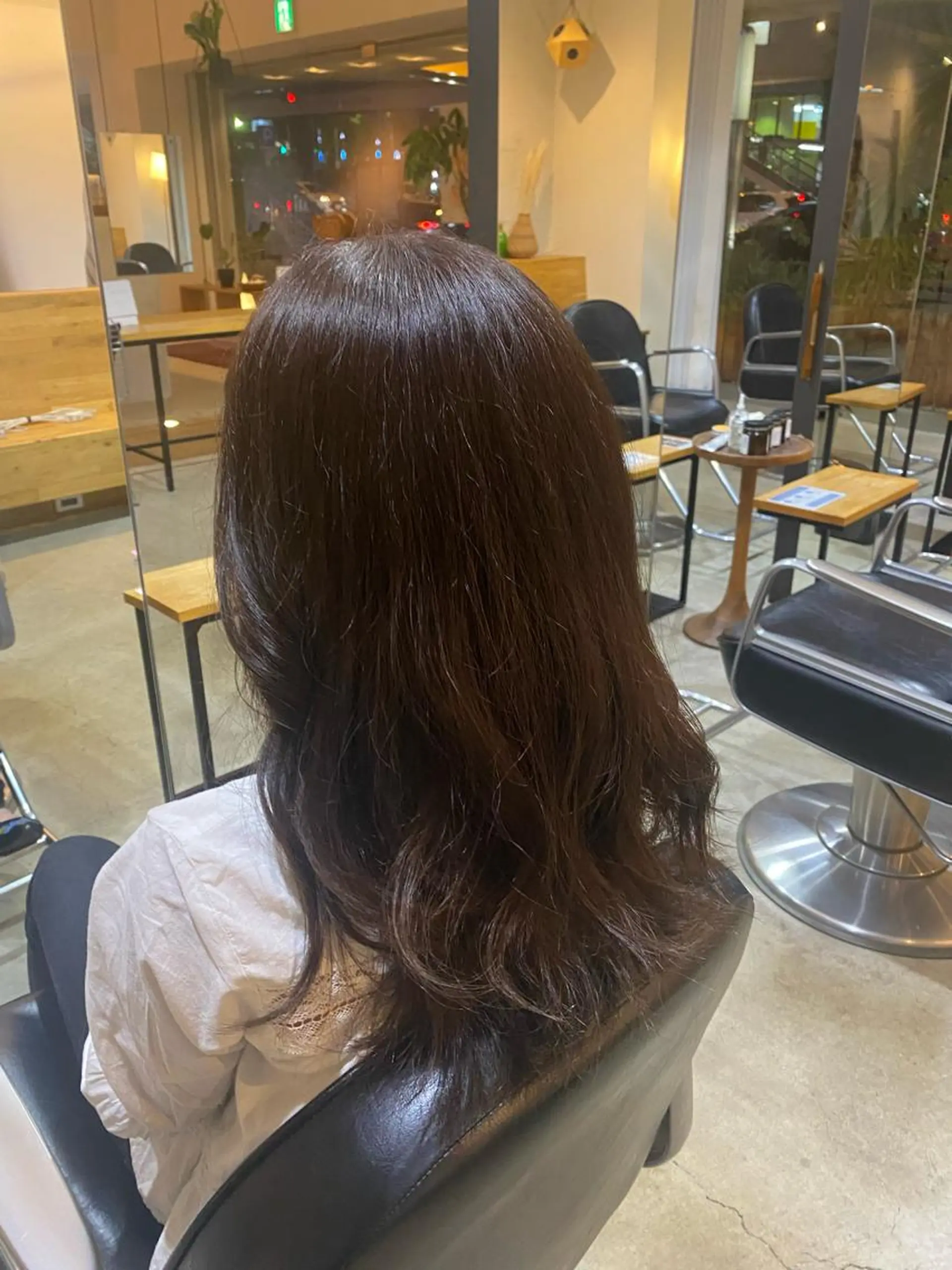 ミディアム カラー カット ヘアカラー ココカラヘアー所属・福島 優夢のヘアスタイル