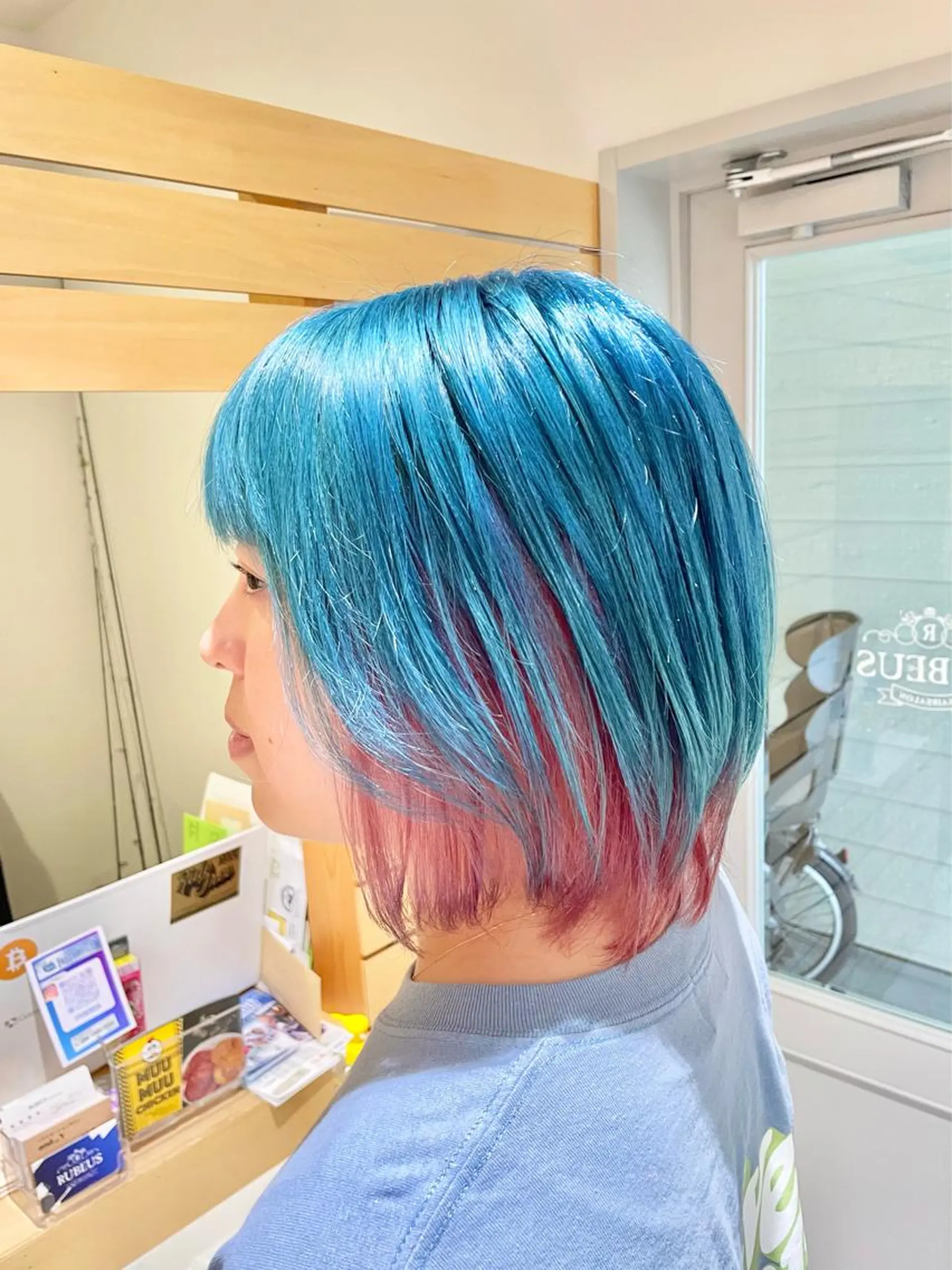 ショート カラー ブリーチ ヘアカラー トリートメント RUBEUS【ルベウス】所属・✨艶々カラー🎨 杉本賢人のヘアスタイル