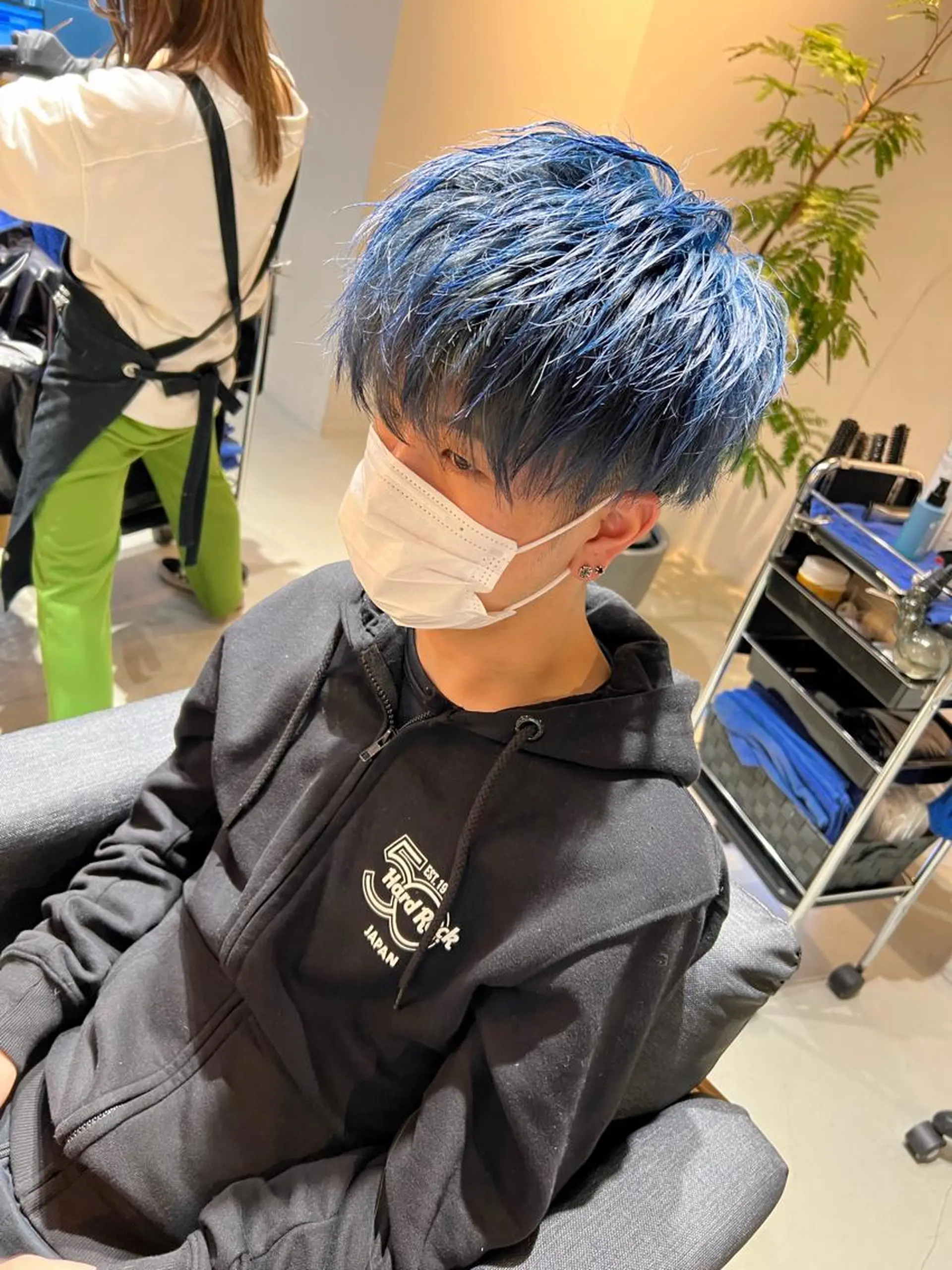カラー メンズ ブルーカラー カット ヘアカラー トリートメント メンズ専門　井藤 雅也のヘアスタイル