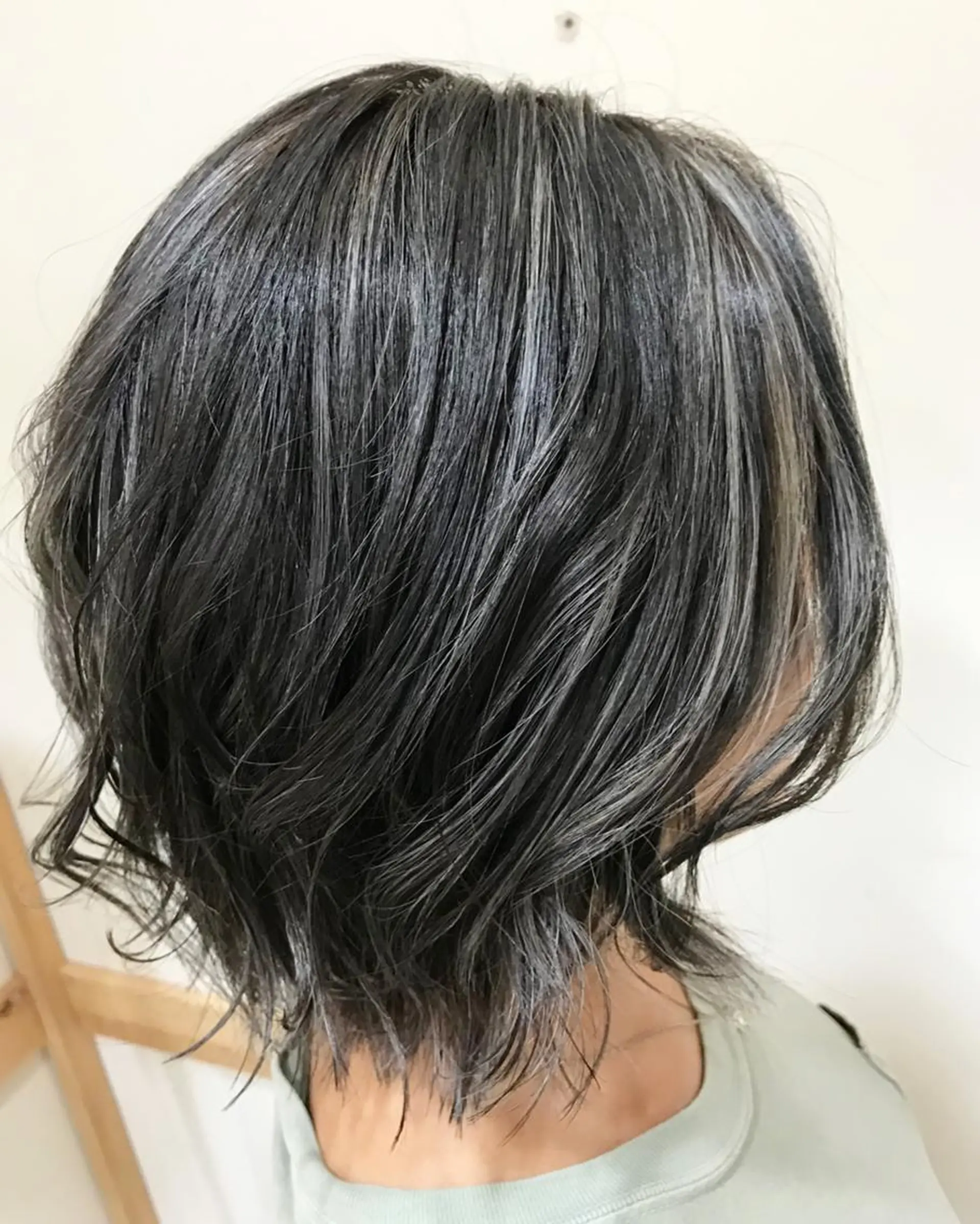 ミディアム カラー ブルーカラー ブルージュ ハイライトカラー ハイライト WONK. ウォンク 心斎橋のヘアスタイル