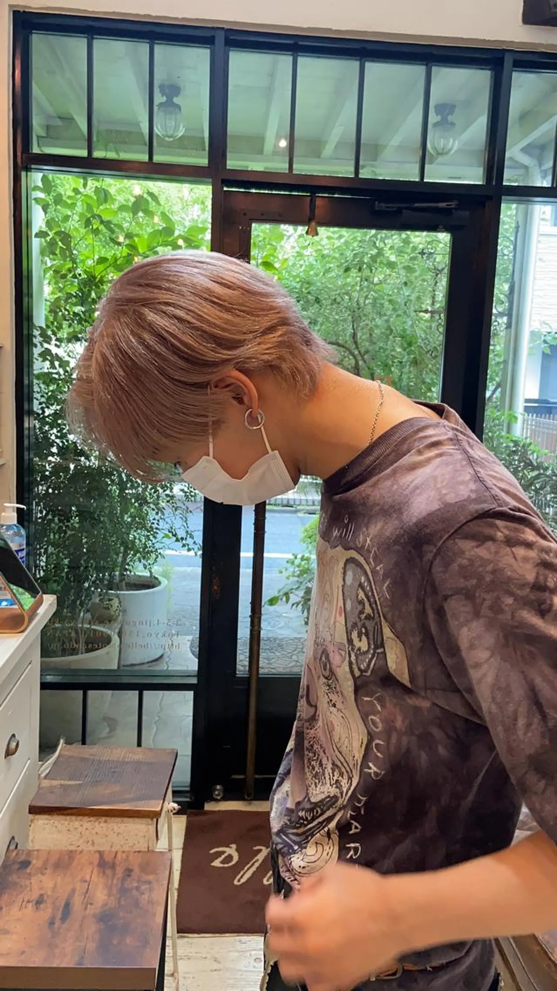 カラー メンズ グレージュ シルバー シルバーグレージュ ヘアカラー トリートメント ダメージレス美容師 🌱水島侑理のヘアスタイル