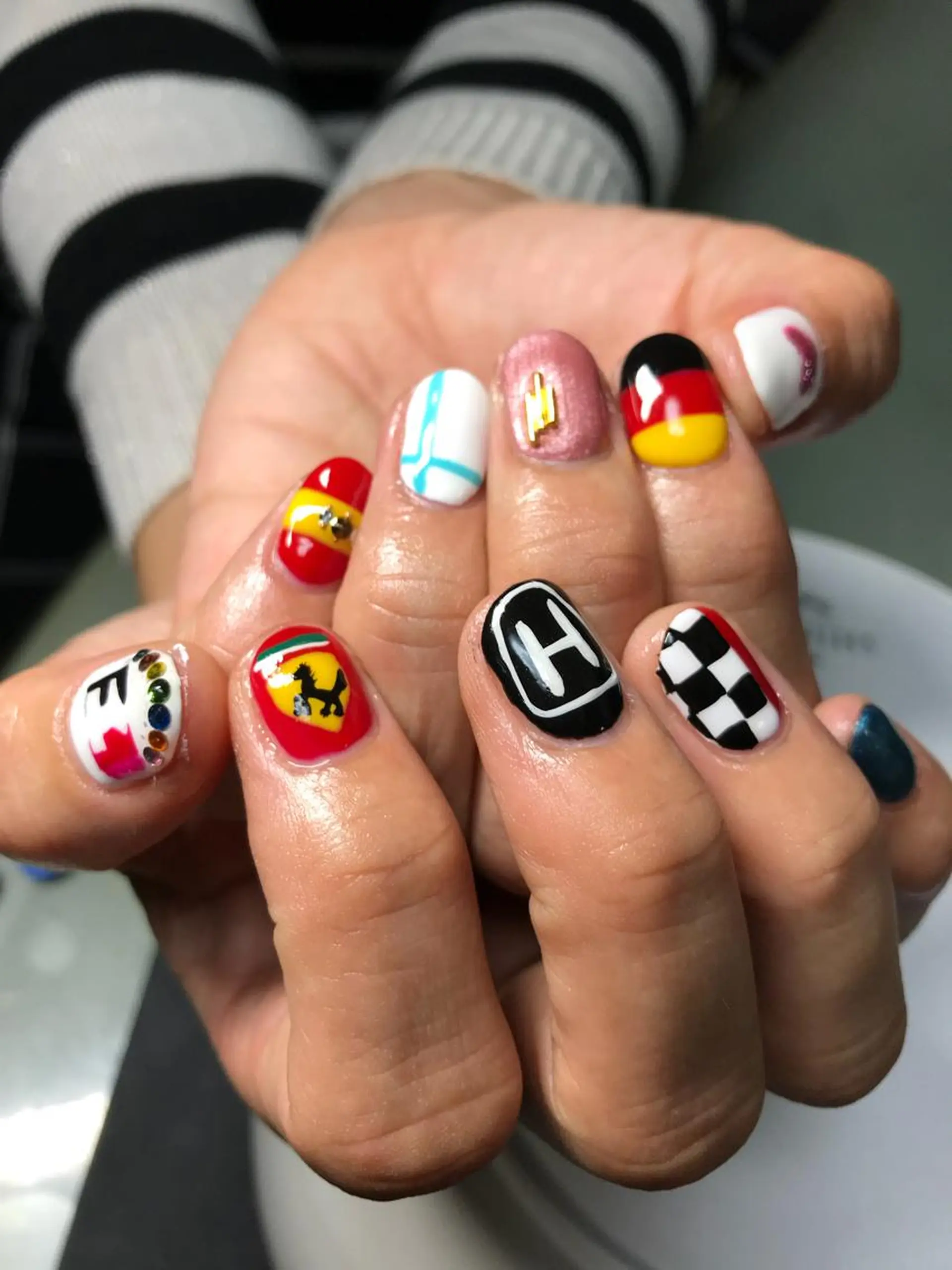 ネイル ハンドネイル みんなの店所属・仲谷 つかさのエステ・リラクイメージ