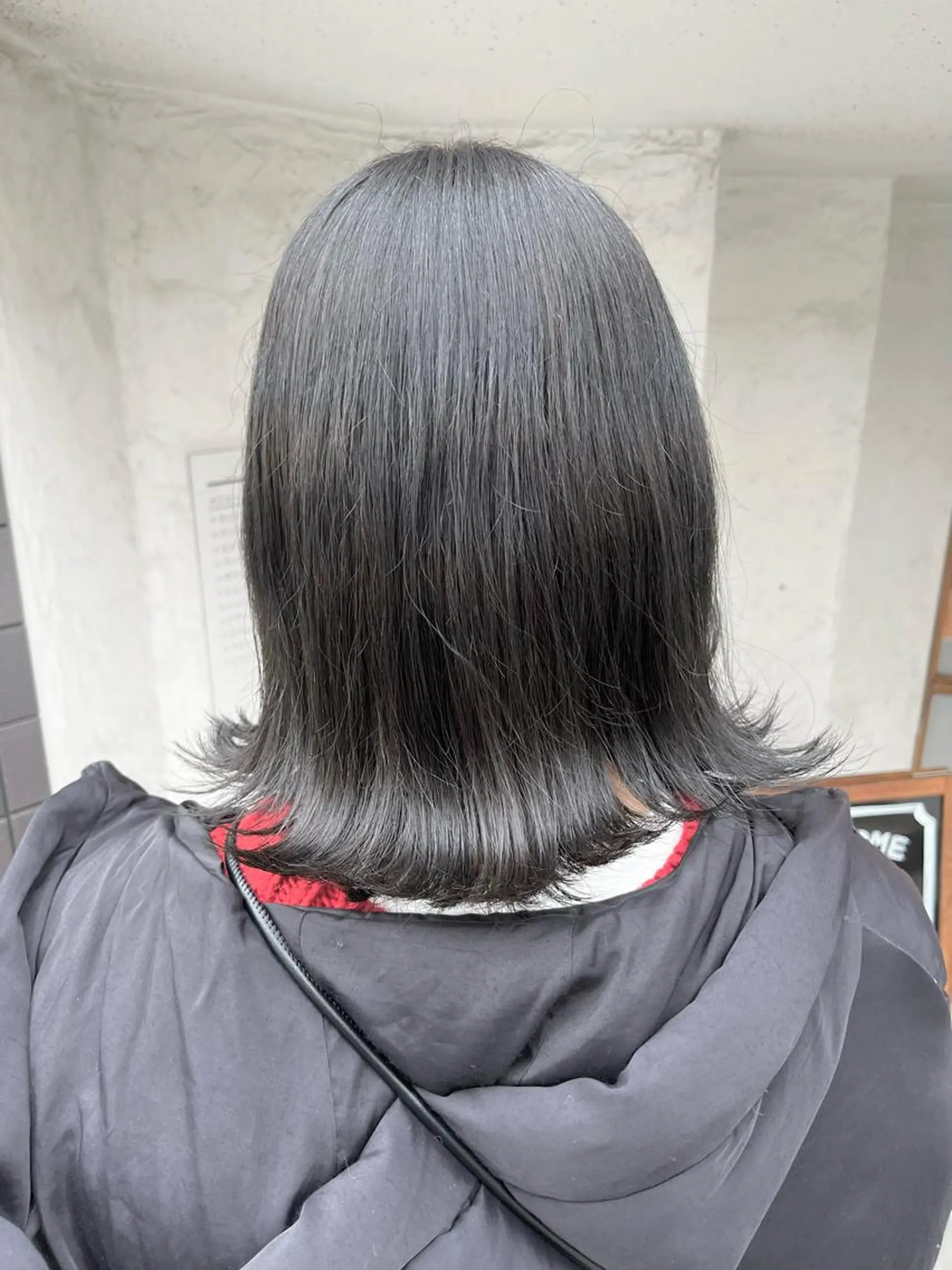 ミディアム カラー グレージュ カーキグレージュ FUJINO RYOのヘアスタイル