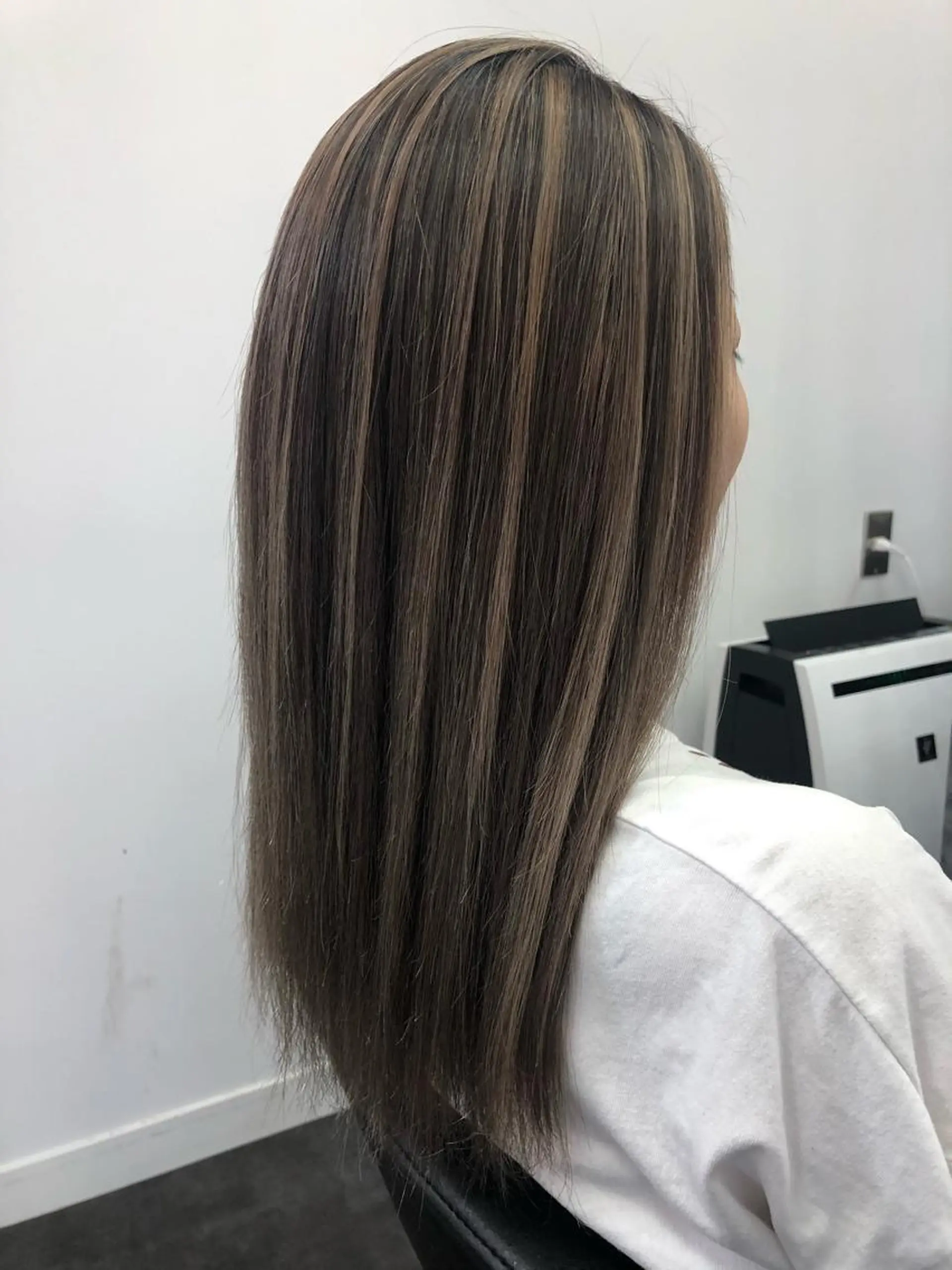 ミディアム カラー ヘアアレンジ ブリーチ ハイライトカラー ハイライト ヘアカラー トリートメント U&i所属・大塚 貴之のヘアスタイル