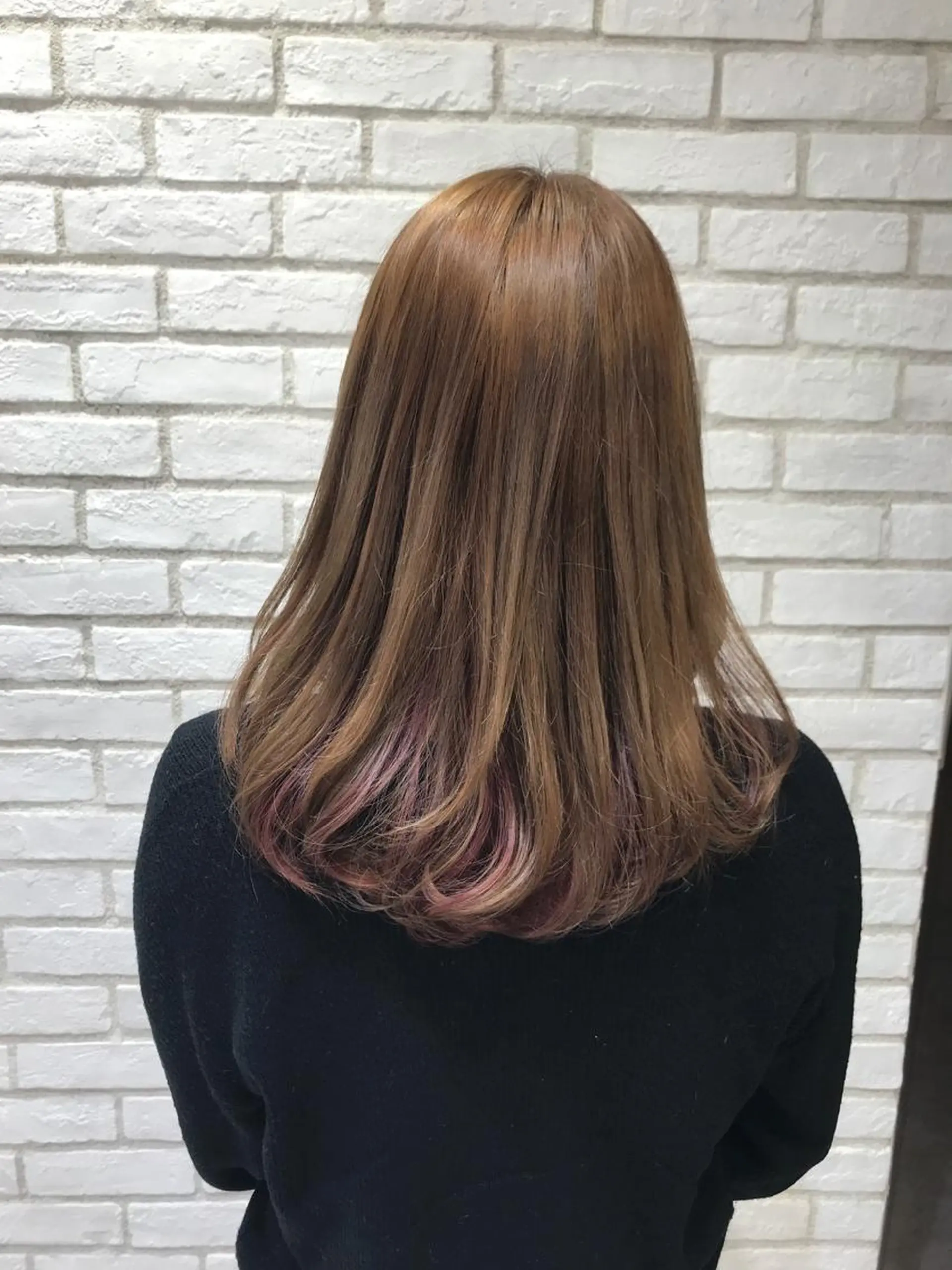 セミロング カラー ベージュカラー インナーカラー ピンクカラー Ash 戸田公園店のヘアスタイル