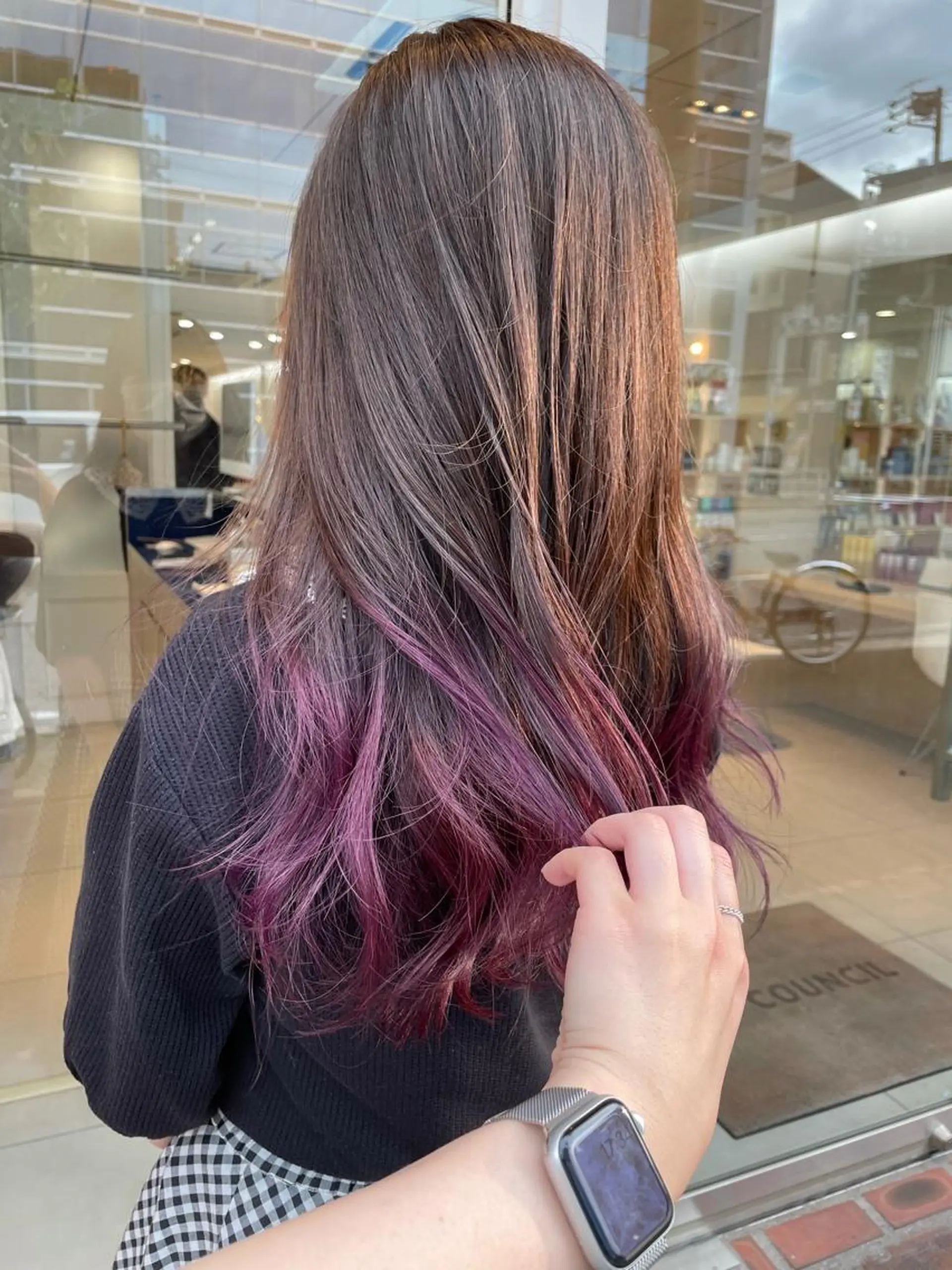 ロング カット ヘアカラー トリートメント 米津 優花のヘアスタイル