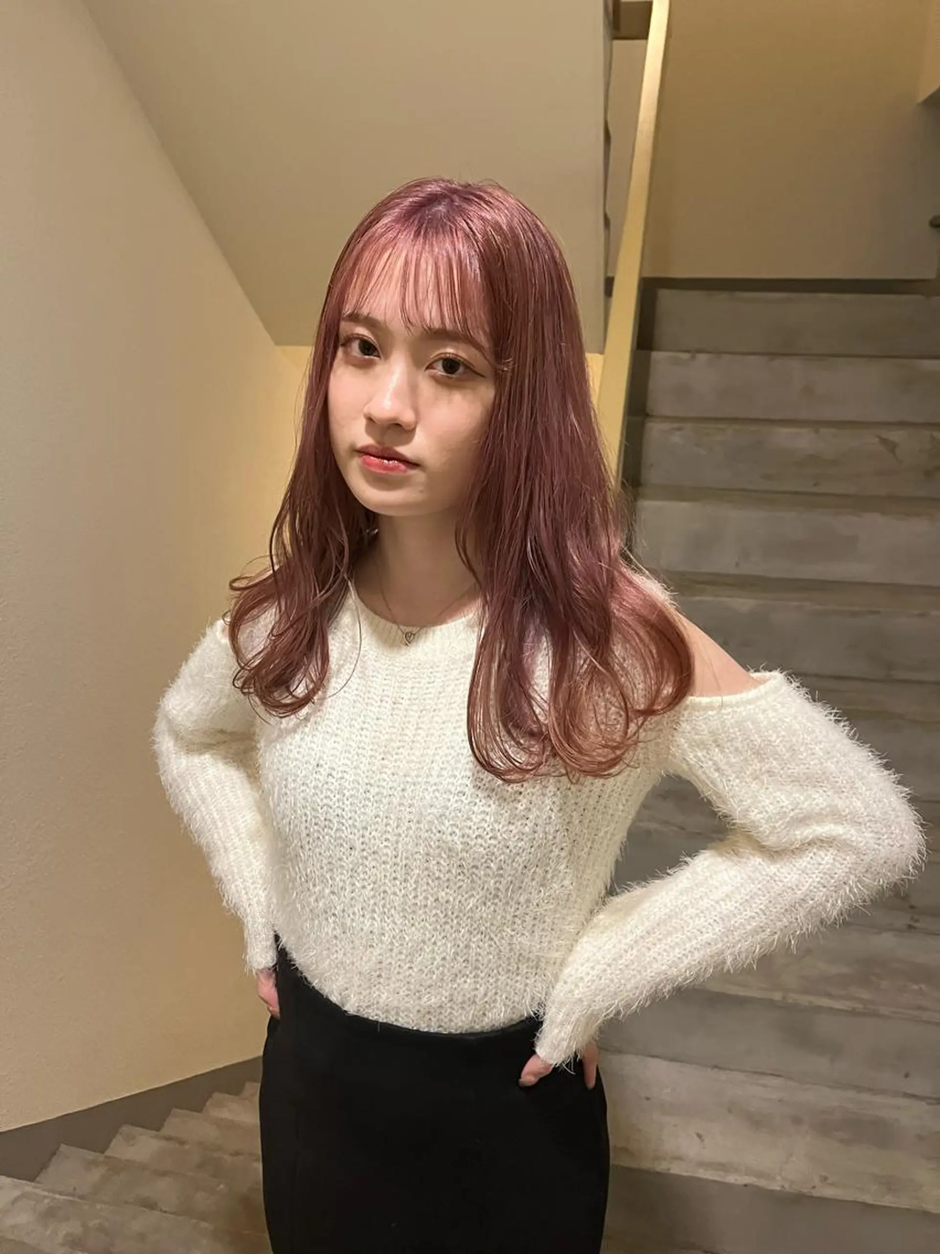 セミロング カラー ヘアカラー SIKI yuuna モテ韓国ヘア☁️のヘアスタイル