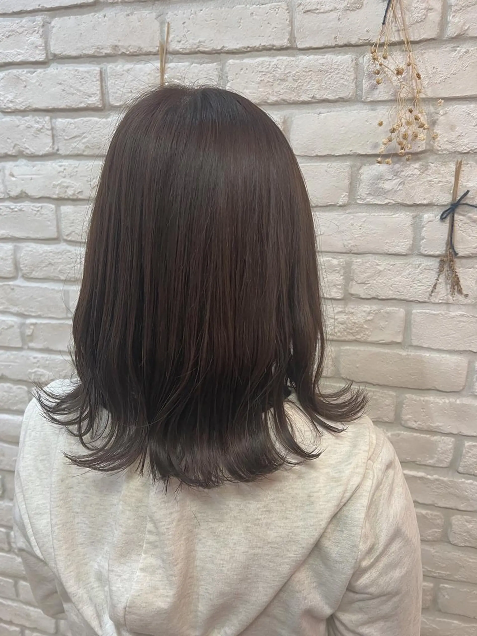 ミディアム カラー 🎀野崎 美玖𝜗𝜚˚⋆のヘアスタイル