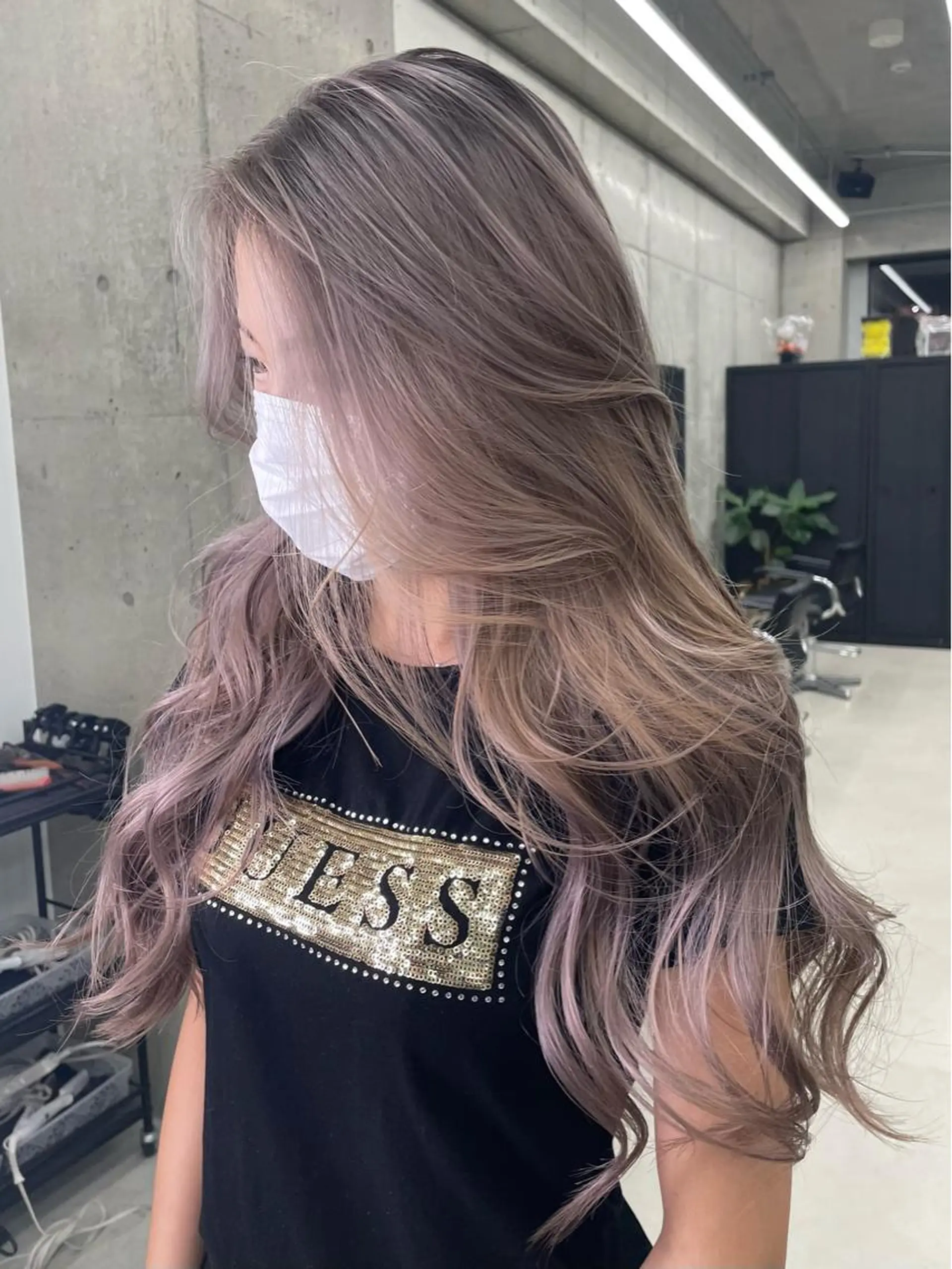 ロング 外国人風カラー ハイライト レイヤーカット Blonde nagoya sakae所属・岡留 愛美のヘアスタイル